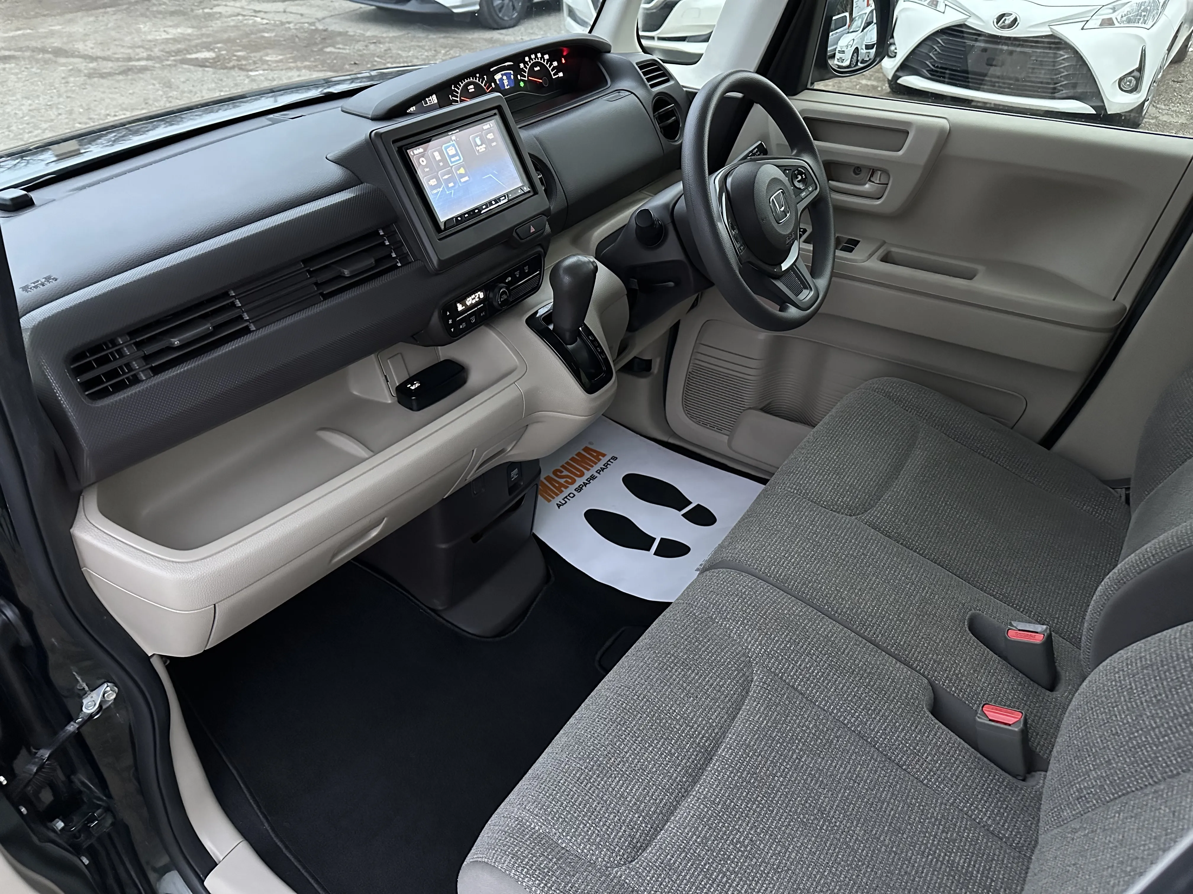 Honda N-BOX, 2019