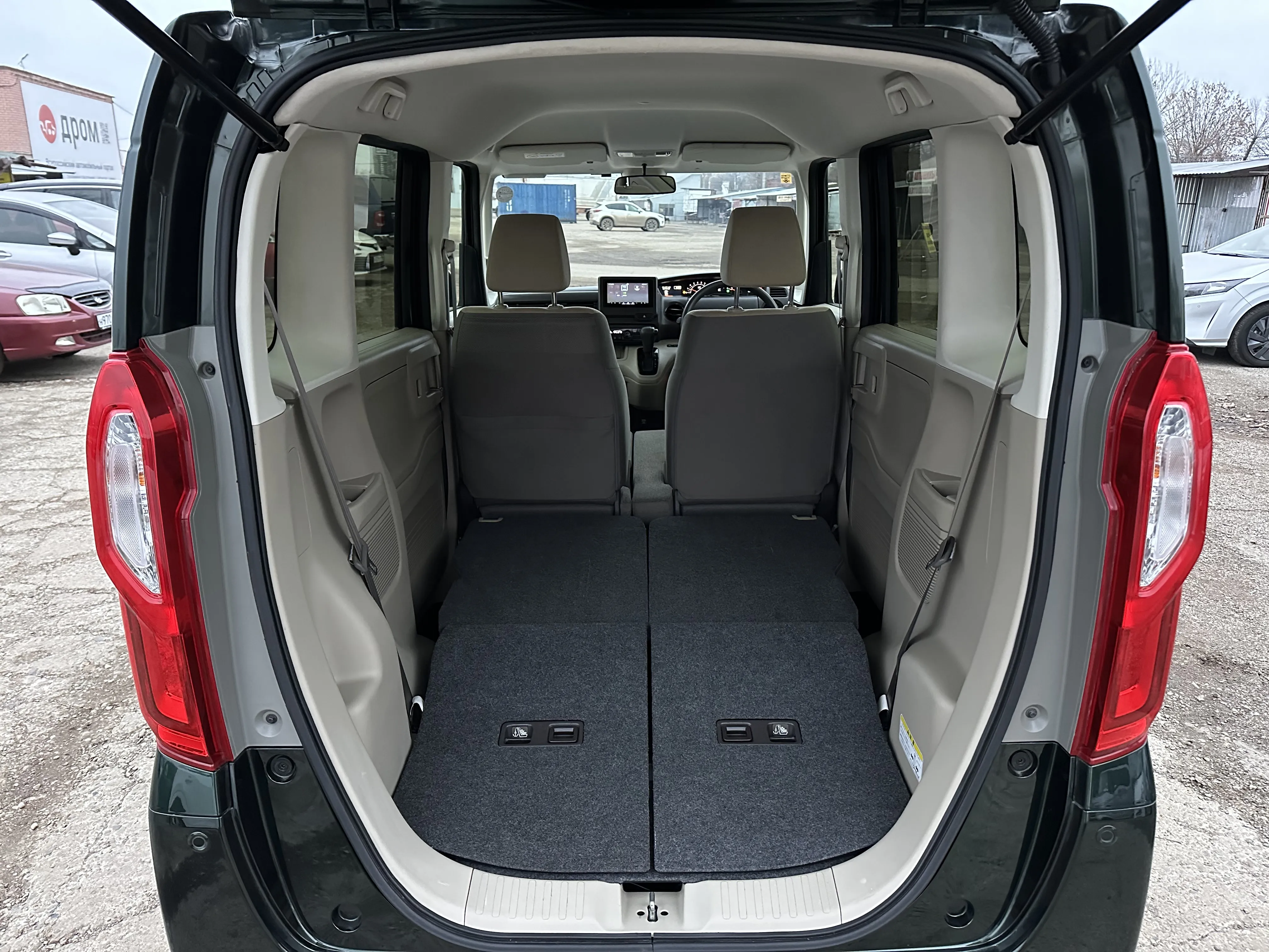 Honda N-BOX, 2019