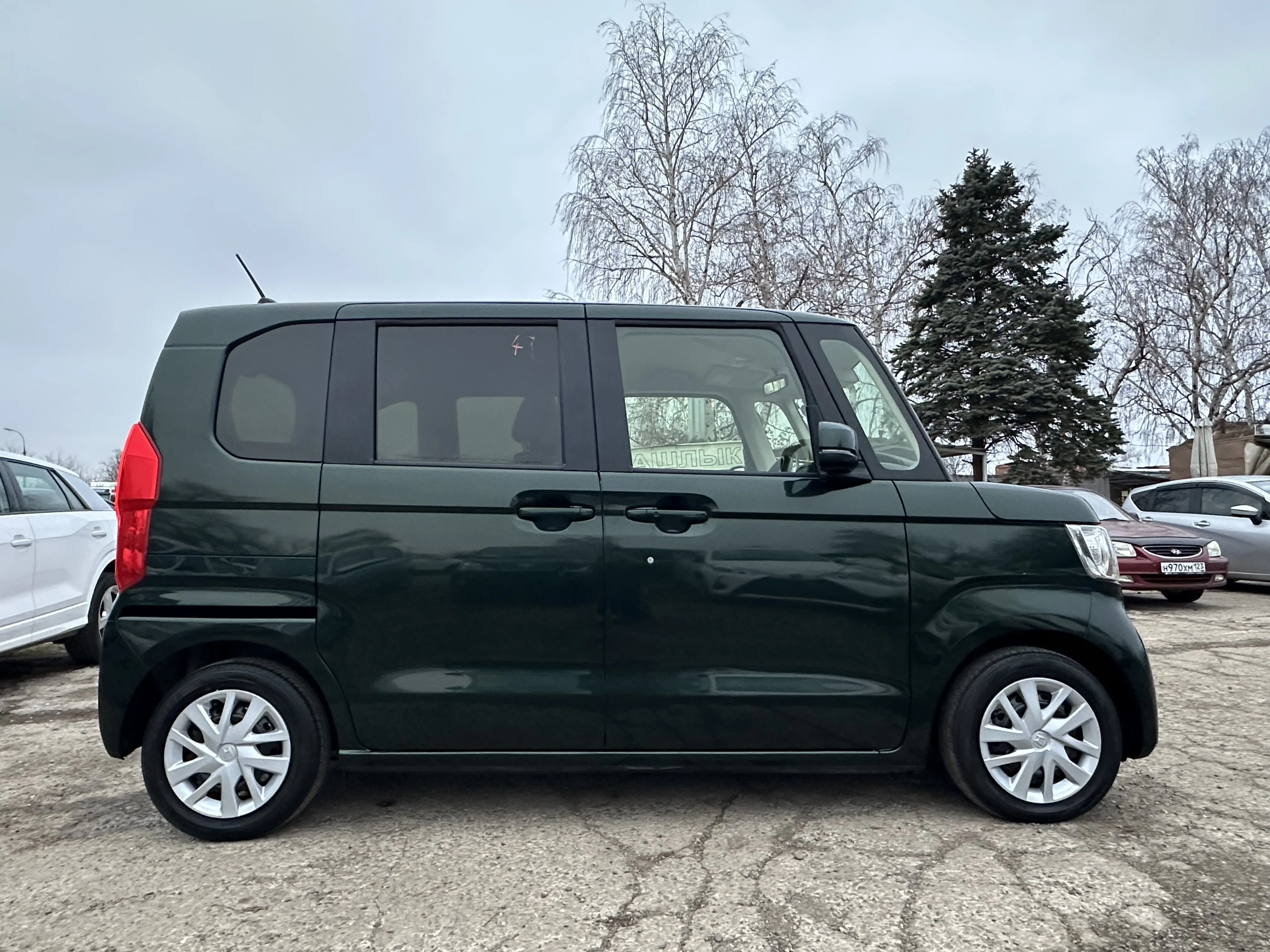 Honda N-BOX, 2019