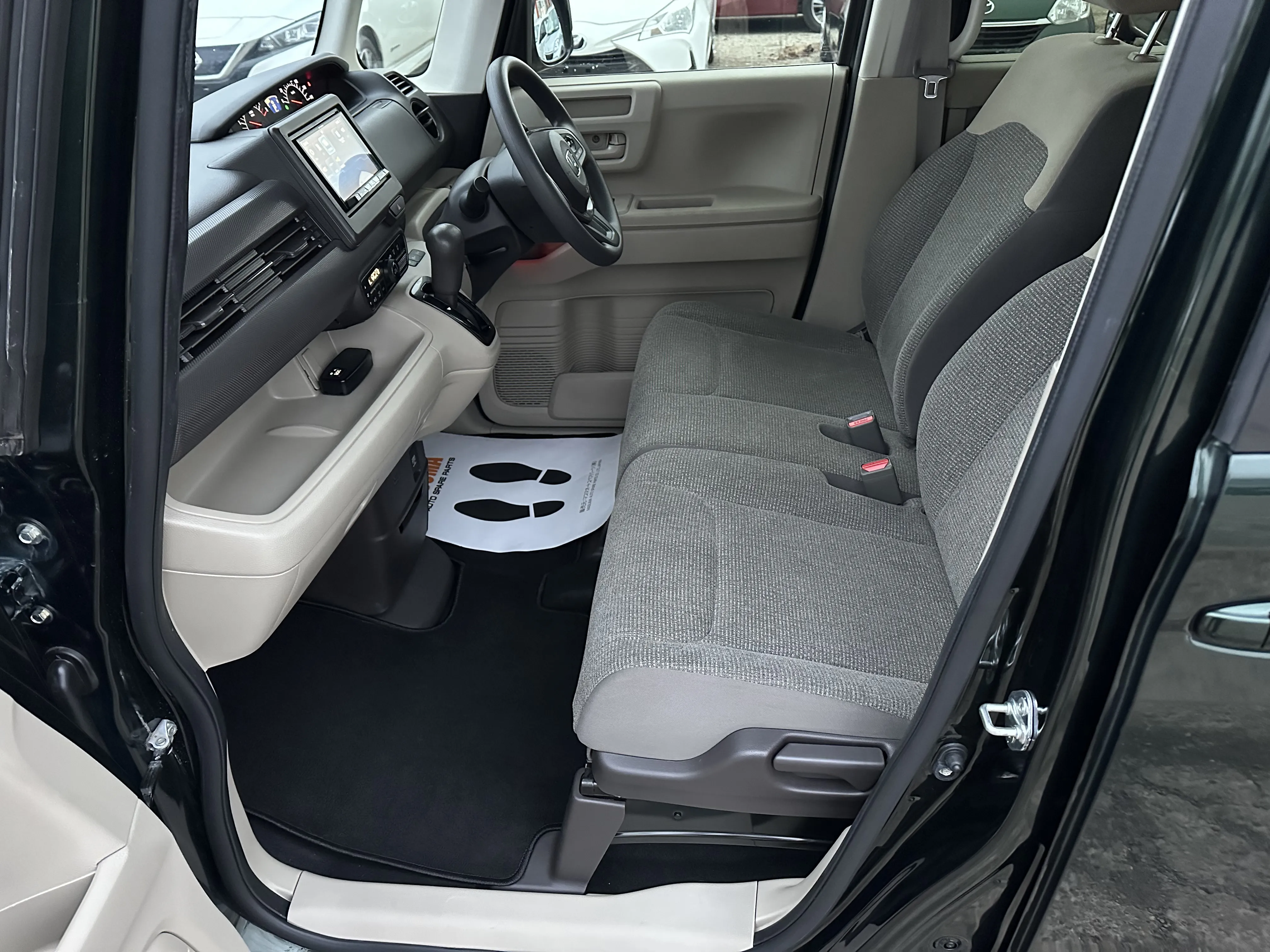 Honda N-BOX, 2019