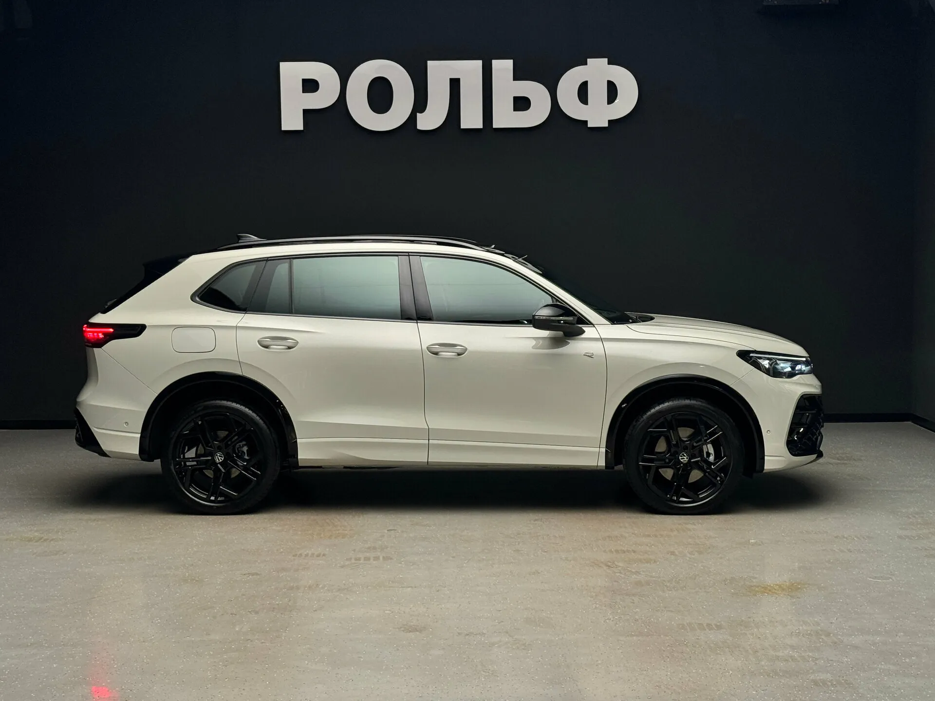 Volkswagen Tiguan L 2026 5