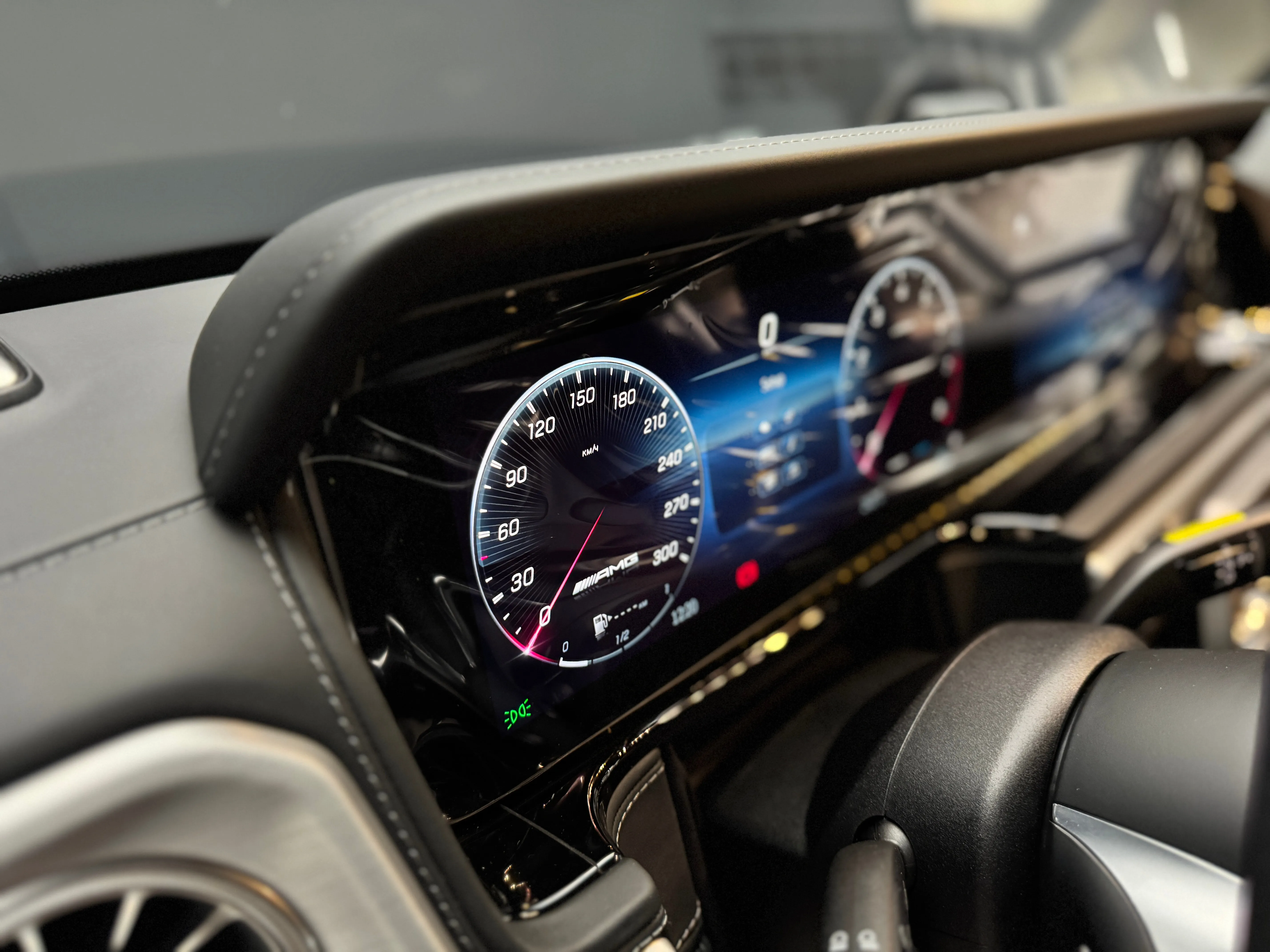 Mercedes-Benz G-класс AMG 2025 13