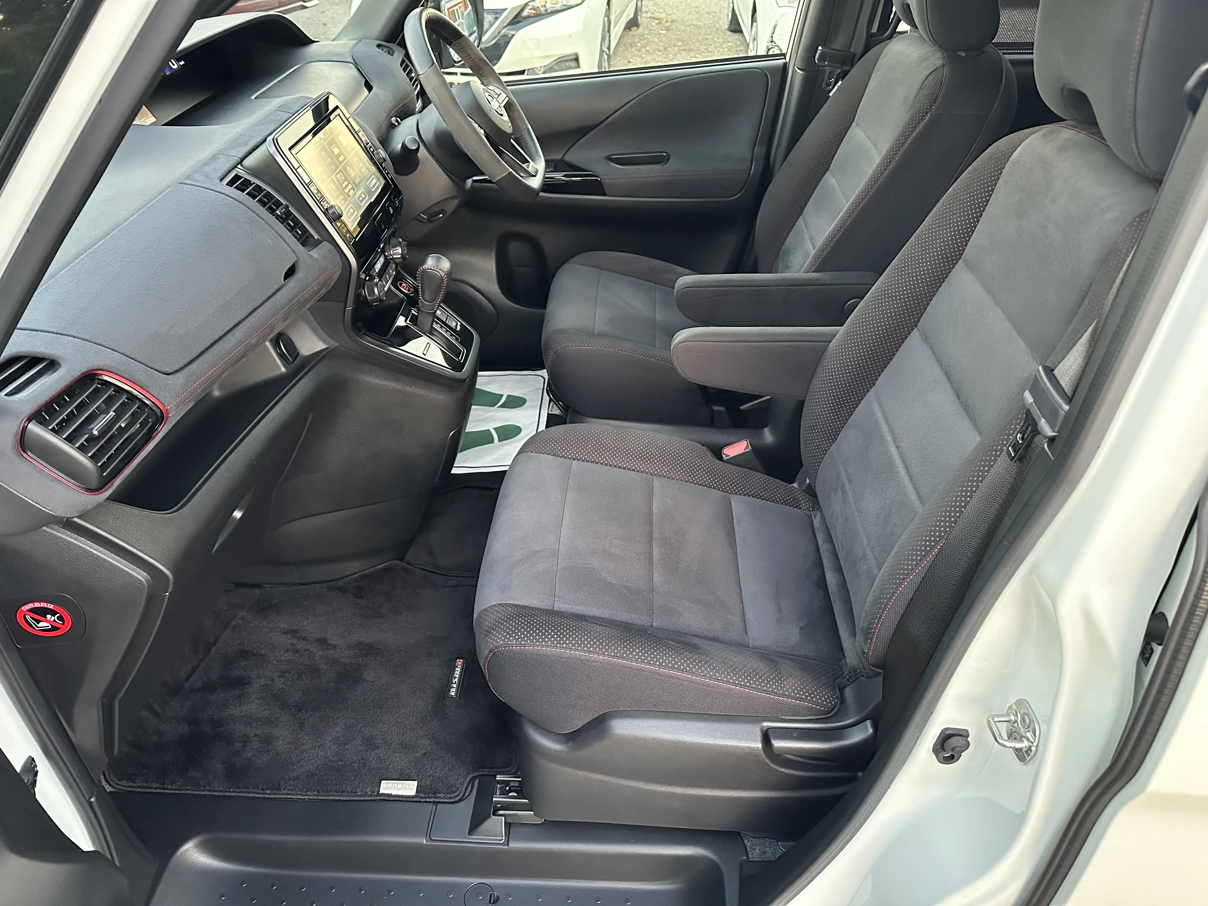 Nissan Serena, 2019