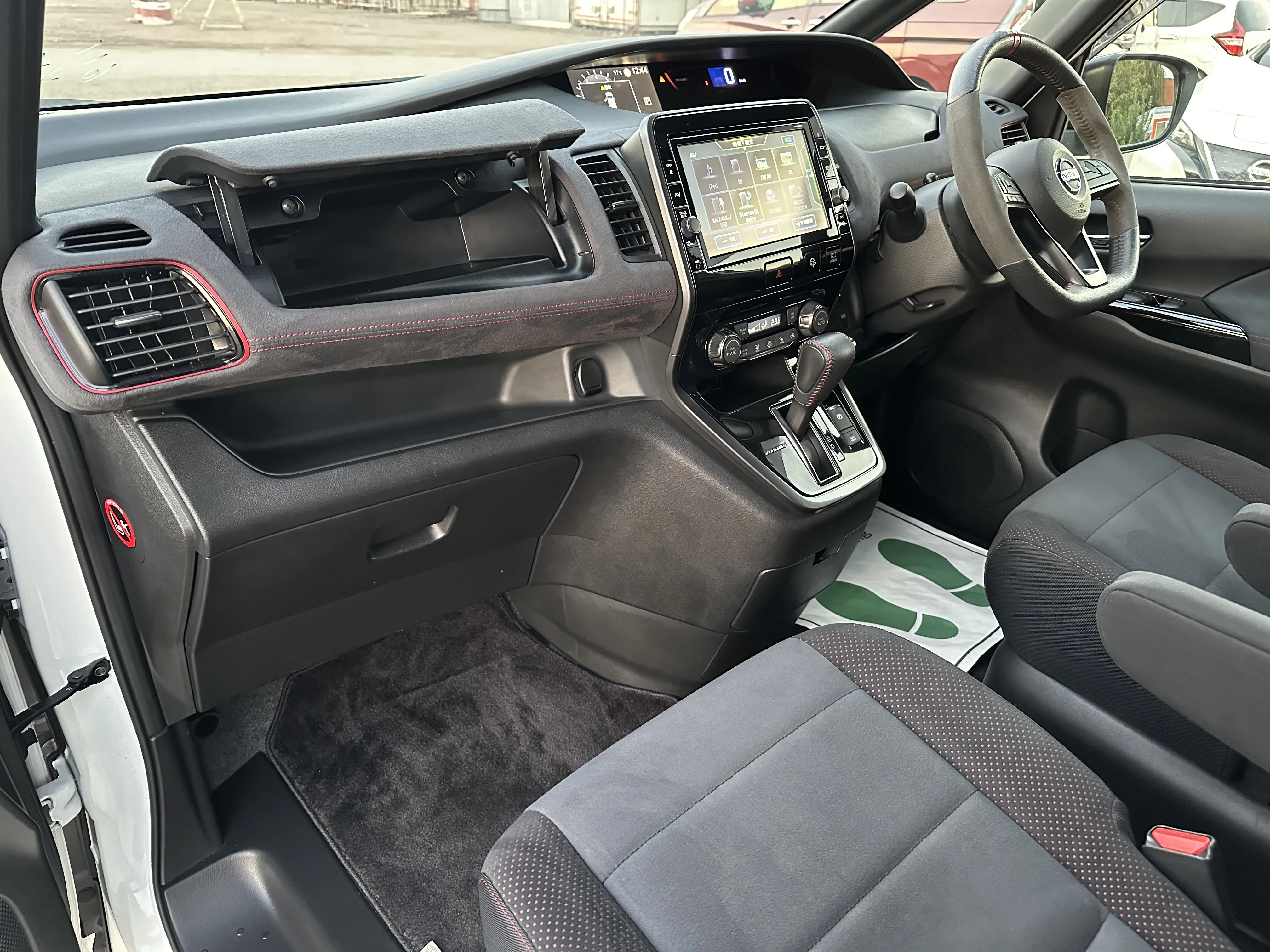 Nissan Serena, 2019