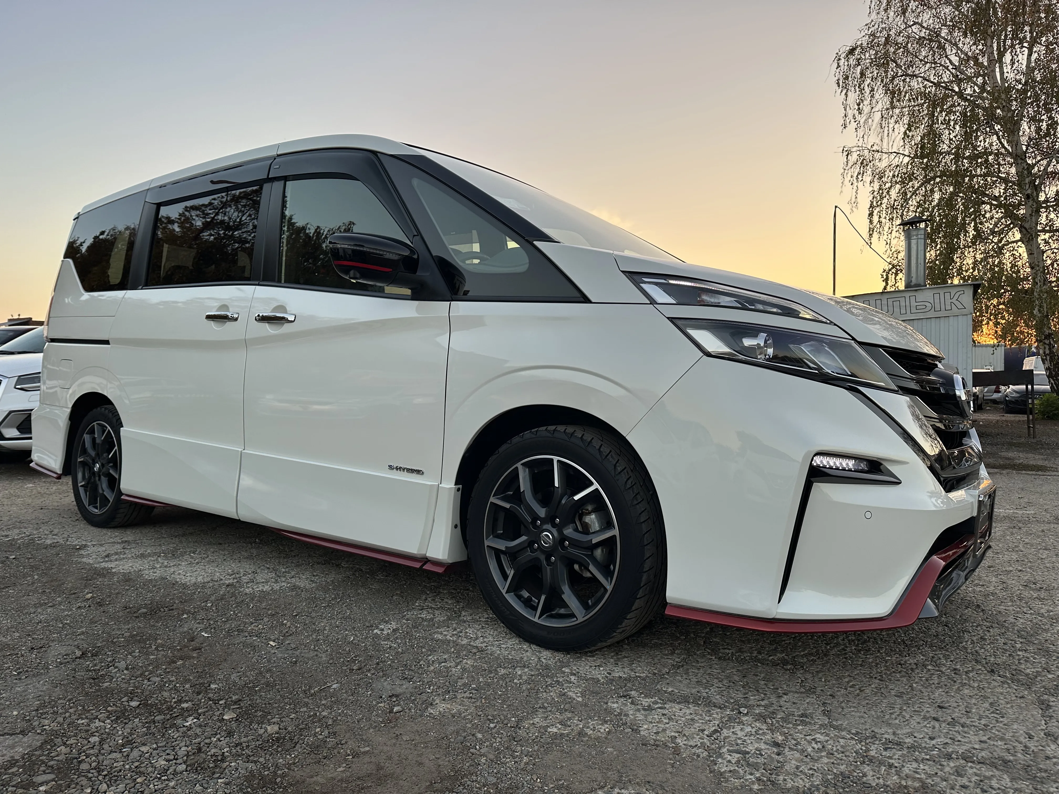 Nissan Serena, 2019