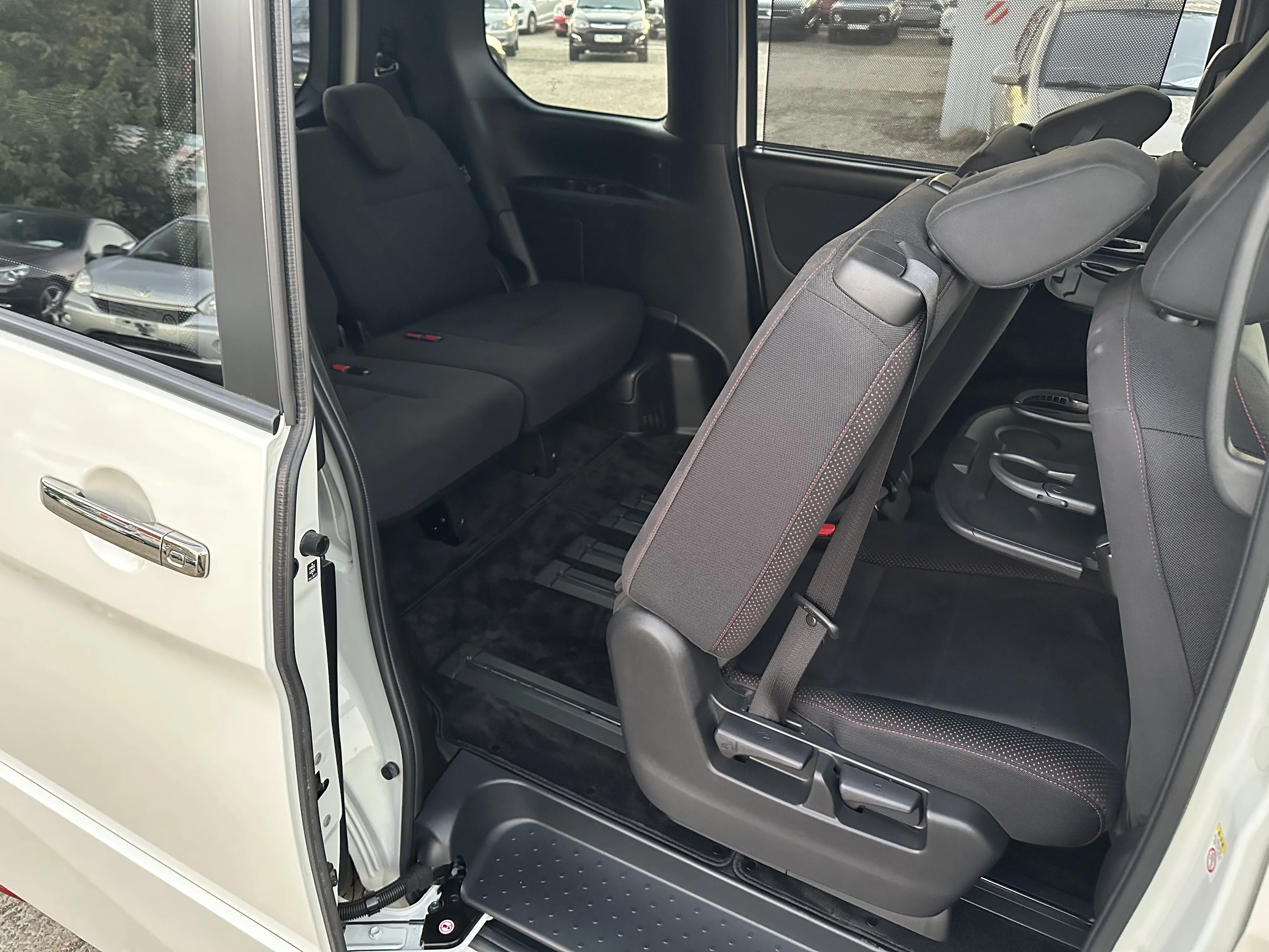 Nissan Serena, 2019