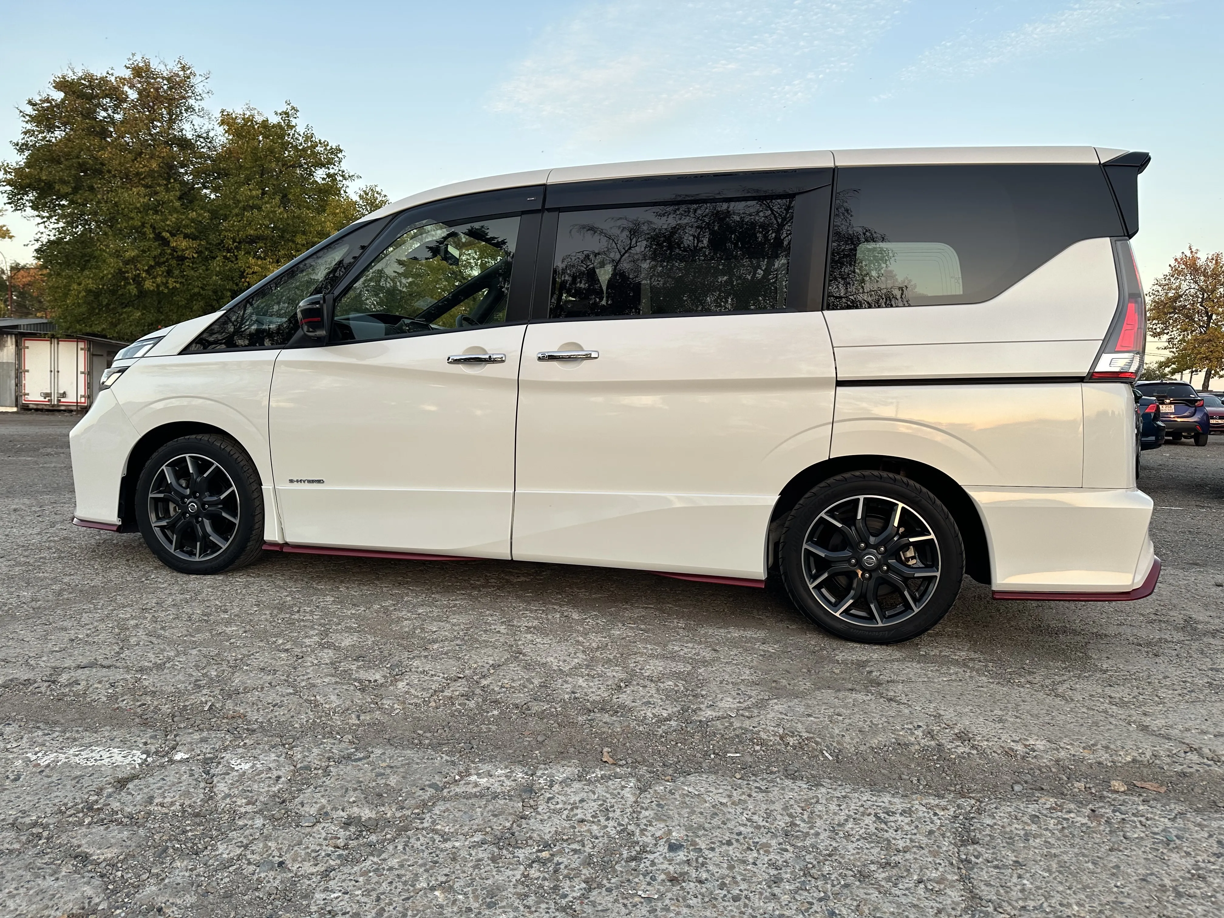 Nissan Serena, 2019
