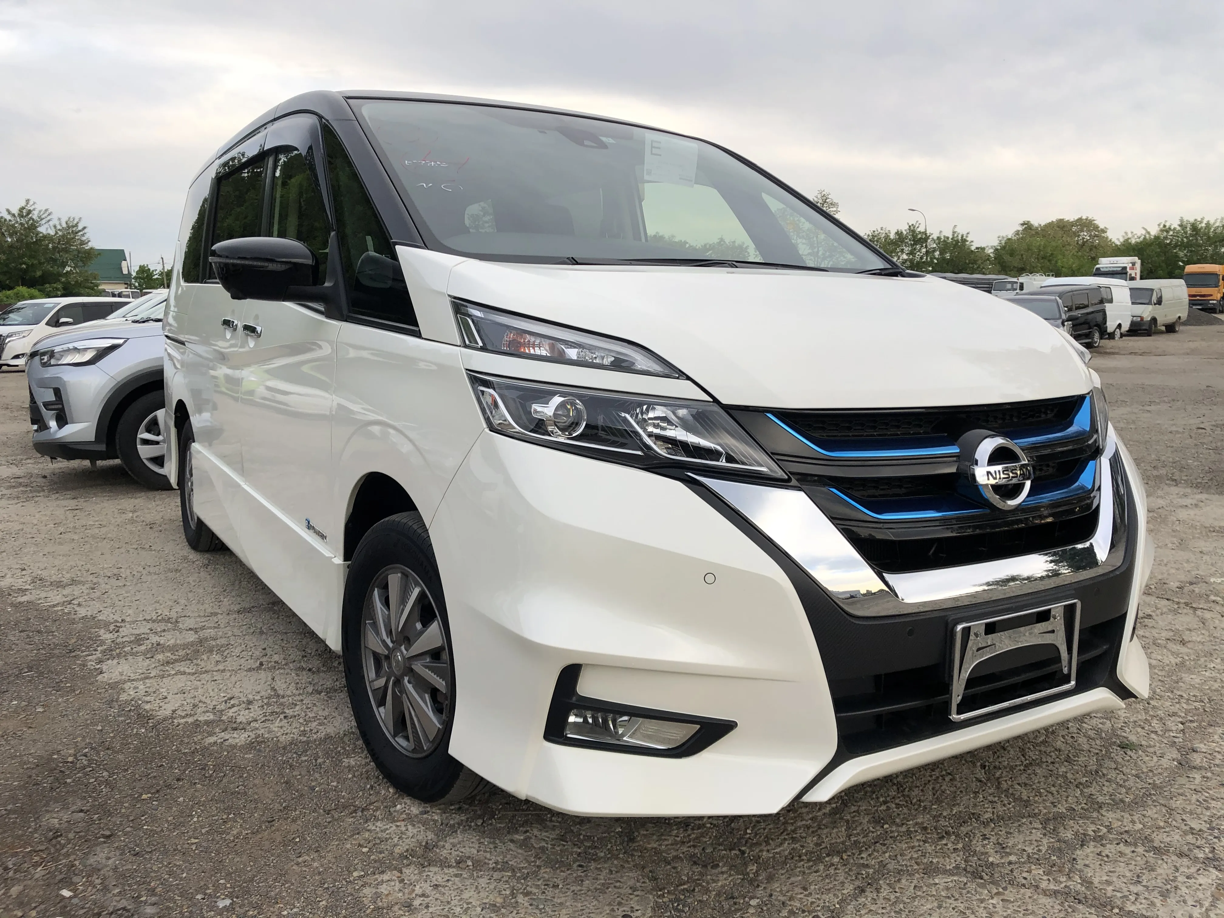 Nissan Serena, 2019