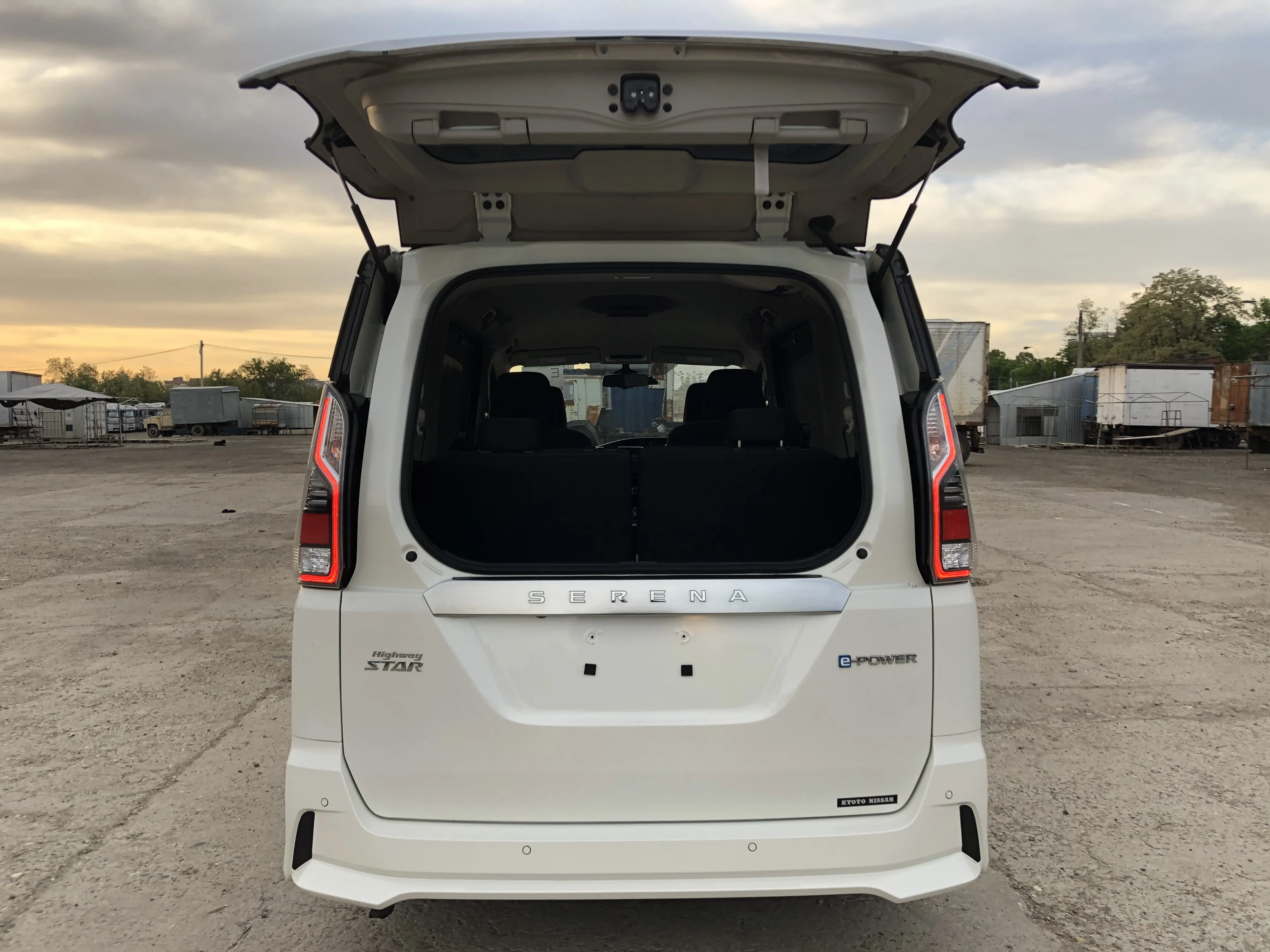 Nissan Serena, 2019
