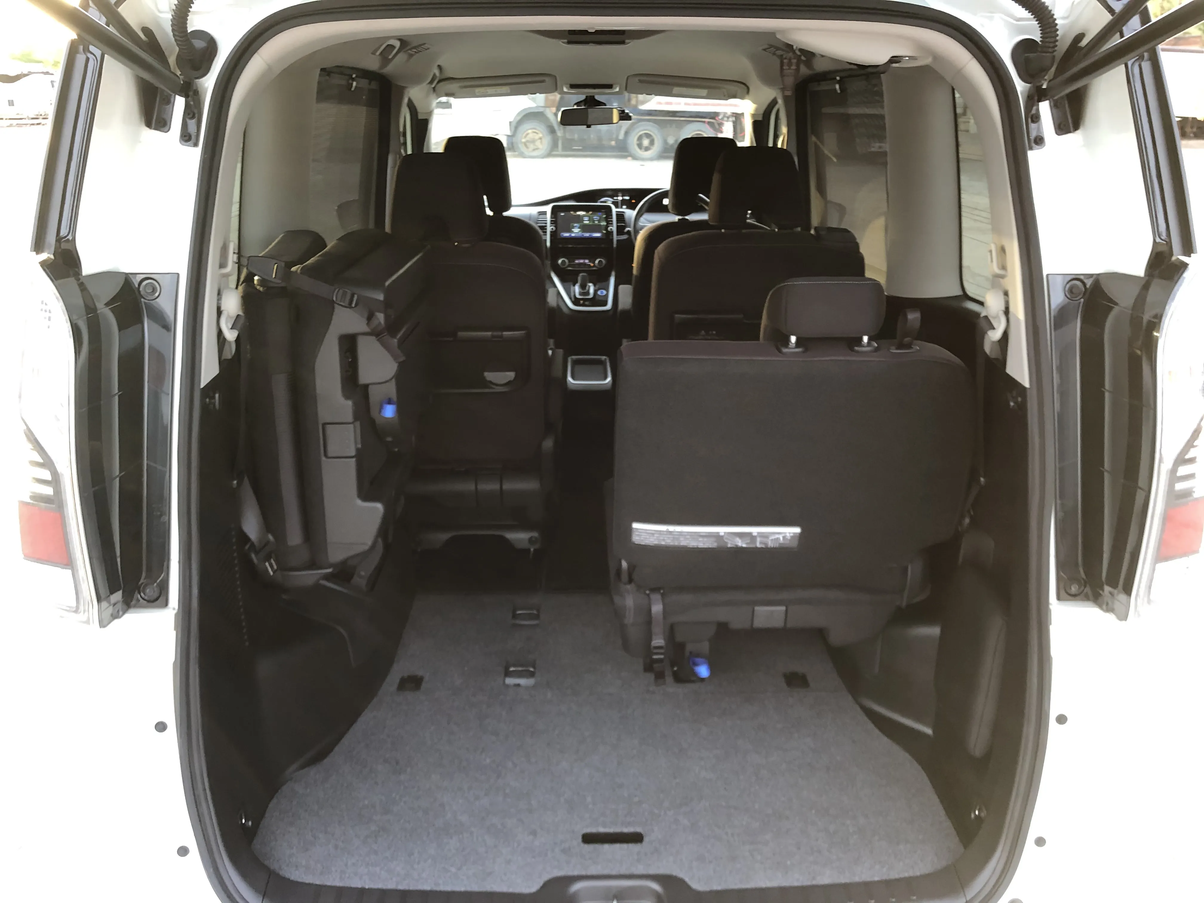 Nissan Serena, 2019