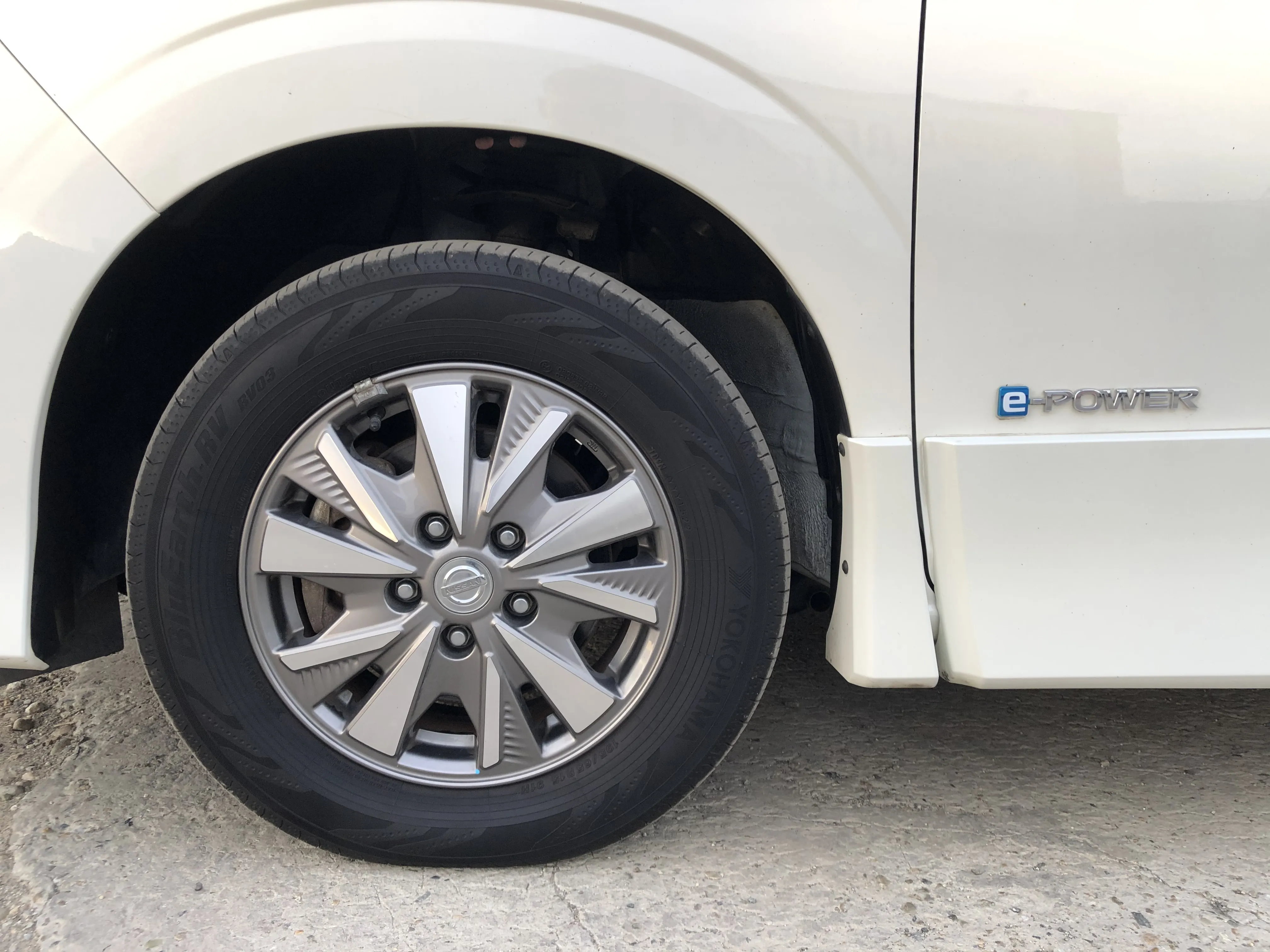 Nissan Serena, 2019