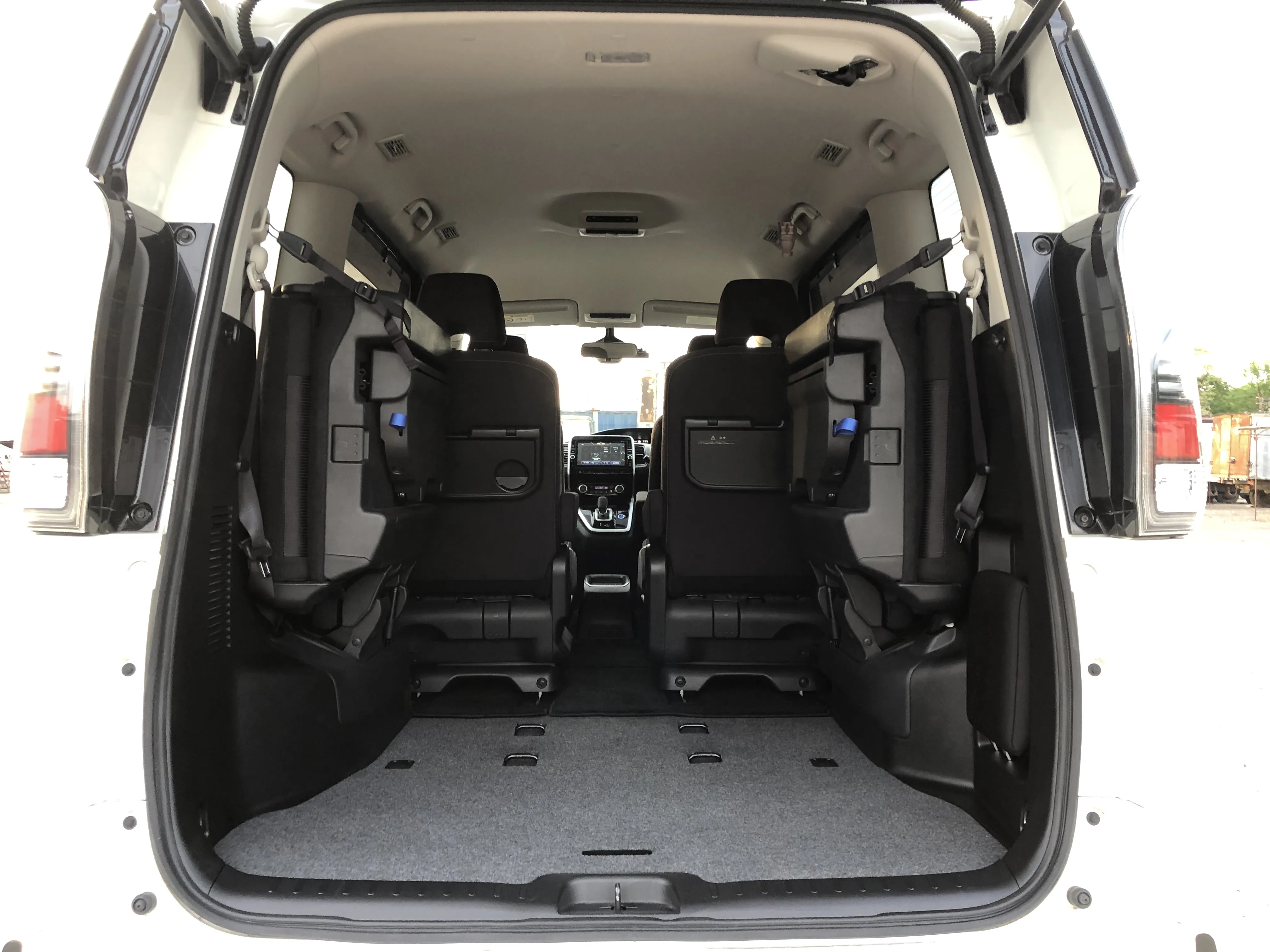 Nissan Serena, 2019
