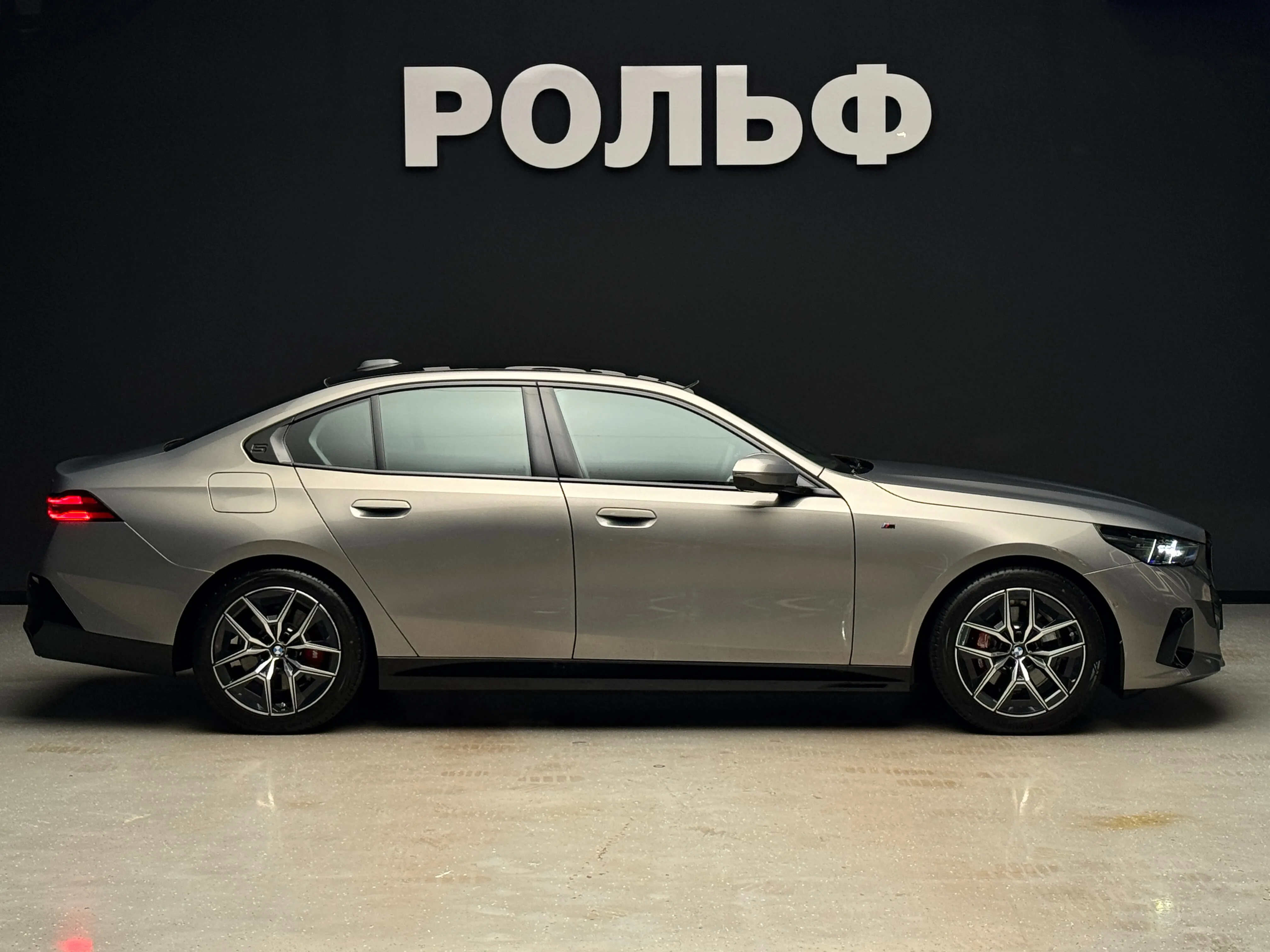 BMW 5 серия 2025 5