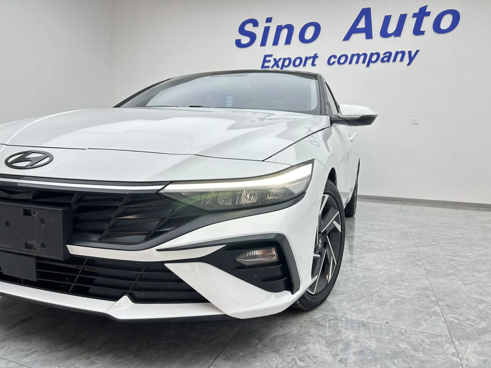 Hyundai Elantra, 2023