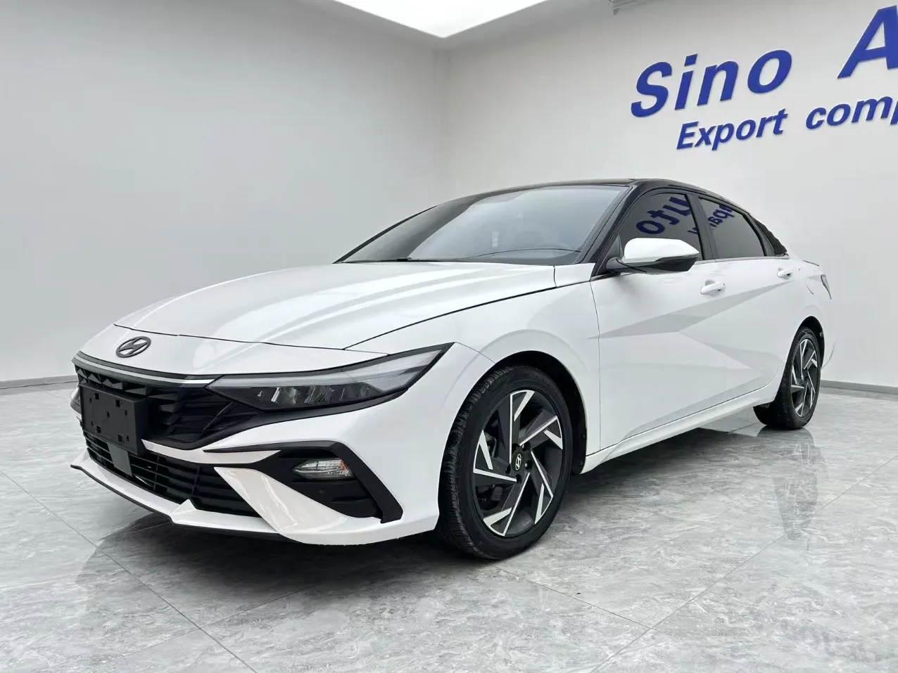 Hyundai Elantra, 2023