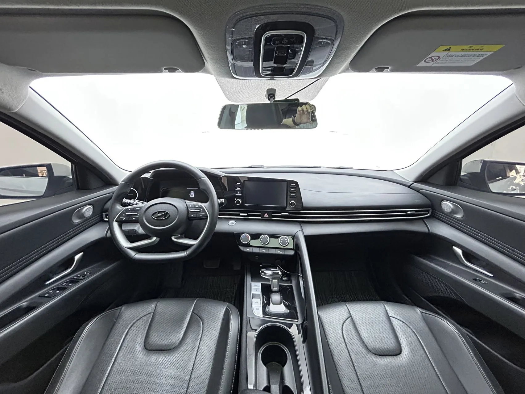 Hyundai Elantra, 2023