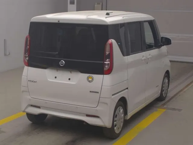 Nissan Roox, 2022