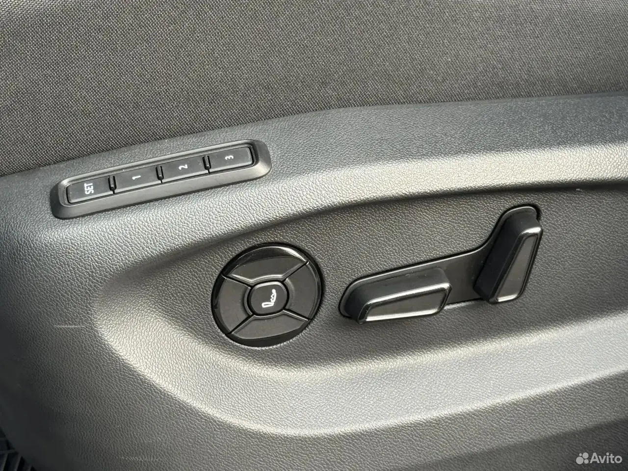 Volkswagen Teramont Pro, 2025