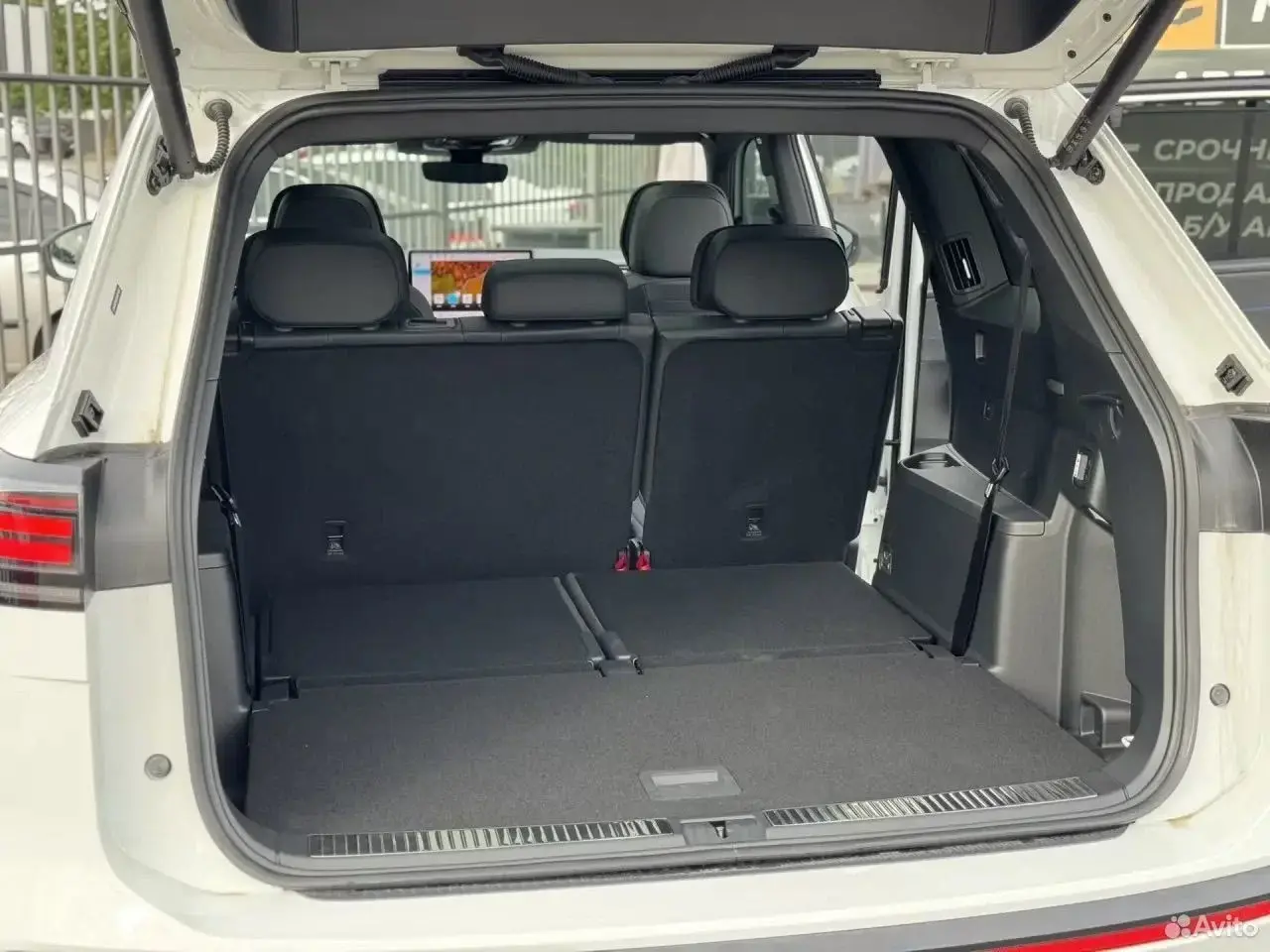 Volkswagen Teramont Pro, 2025