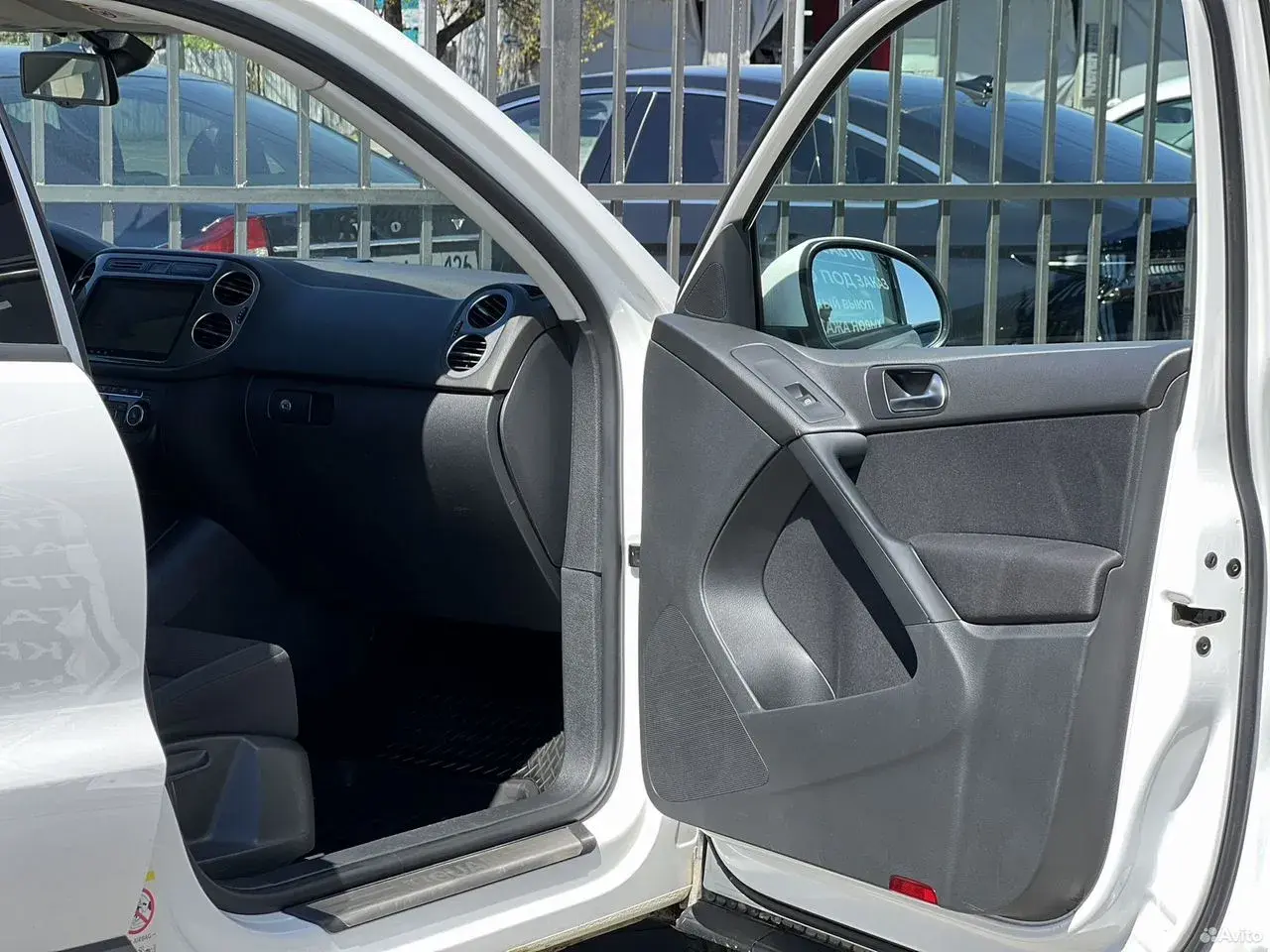 Volkswagen Tiguan, 2012