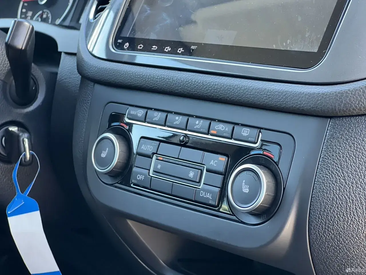 Volkswagen Tiguan, 2012