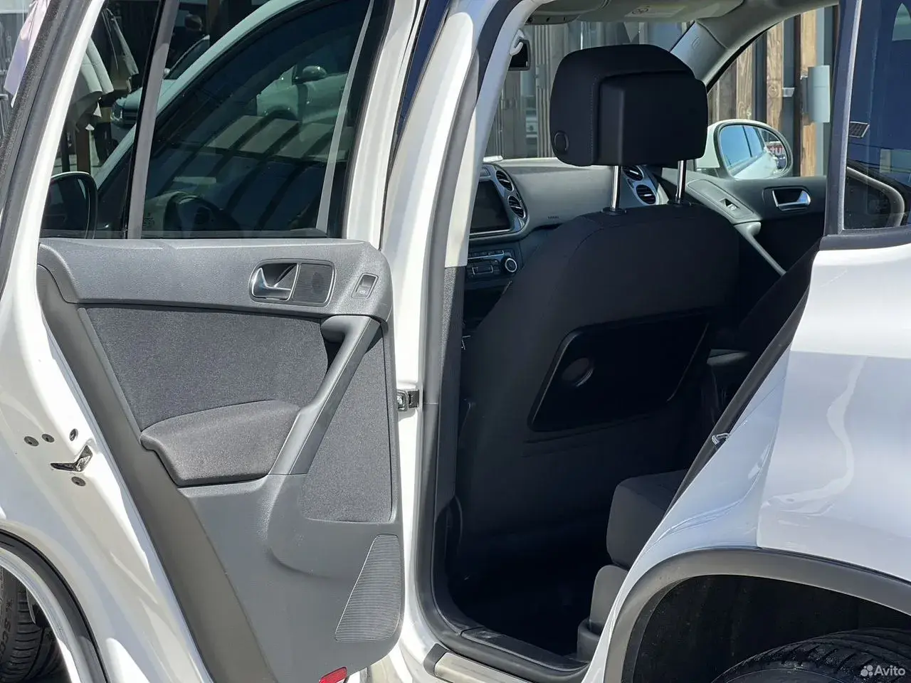 Volkswagen Tiguan, 2012