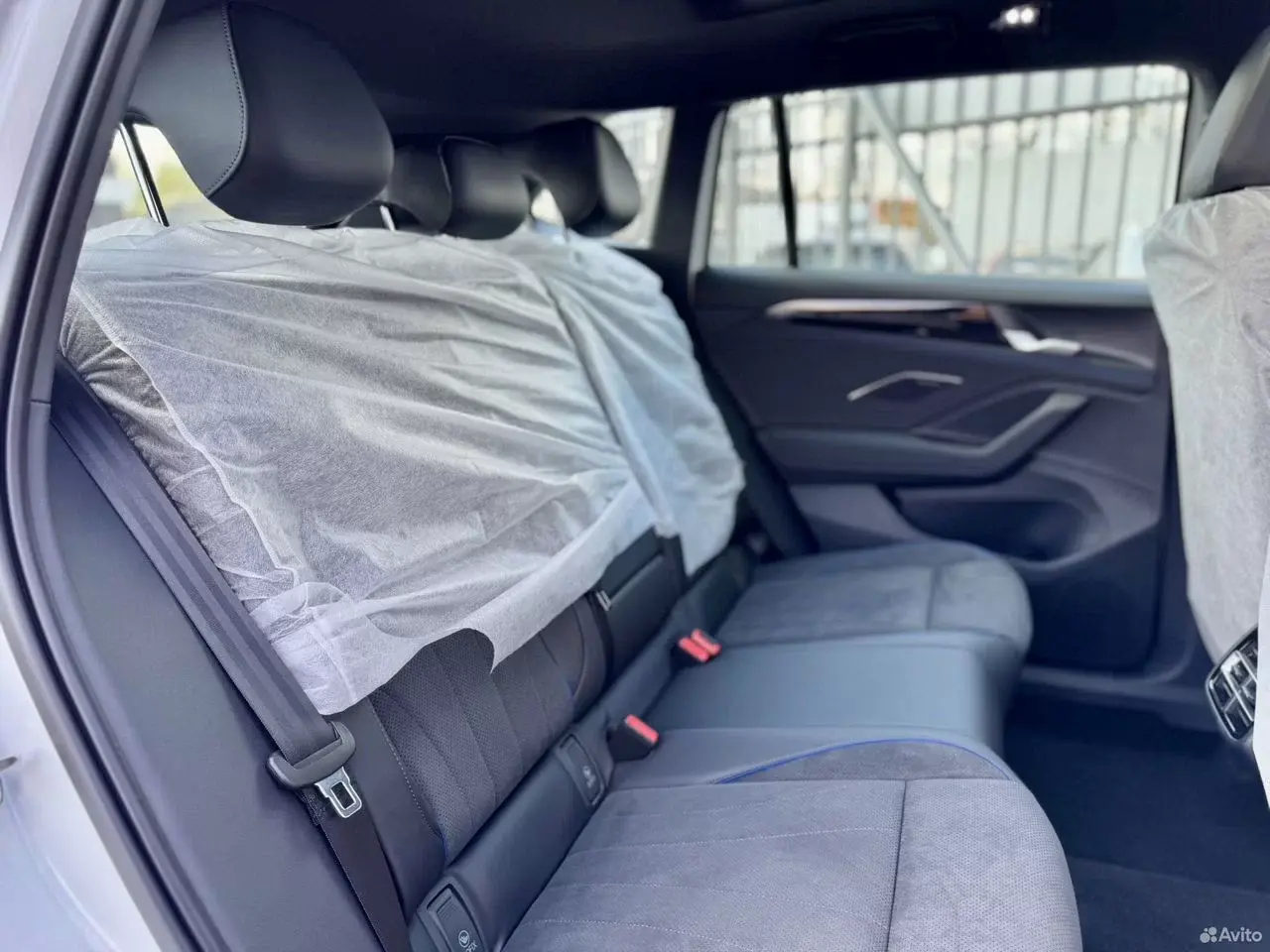 Volkswagen Tiguan L, 2026