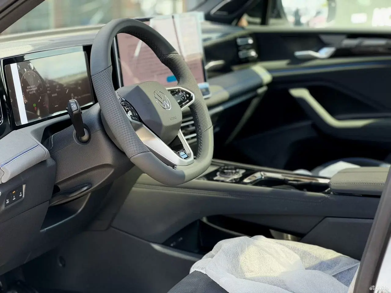 Volkswagen Tiguan L, 2026