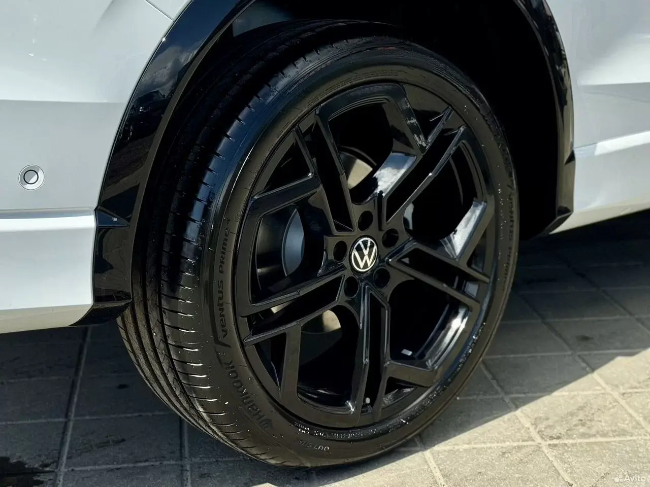 Volkswagen Tiguan L, 2026