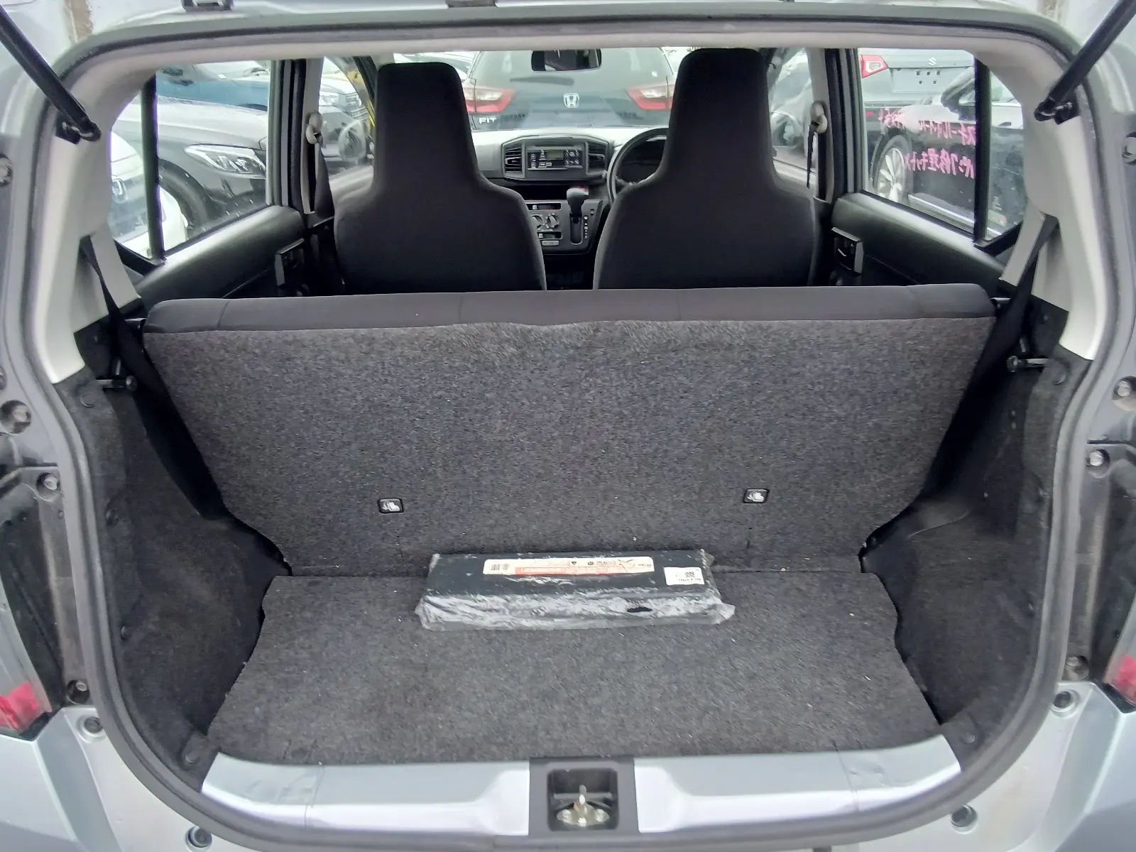 Daihatsu MIRA E S, 2022
