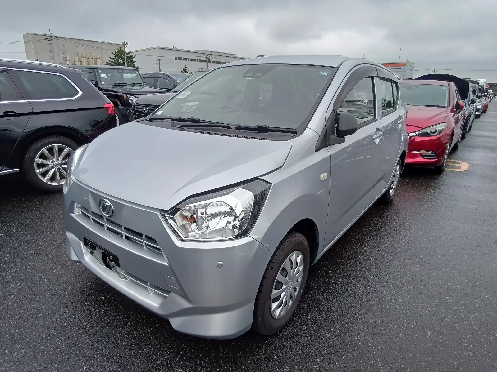 Daihatsu MIRA E S, 2022