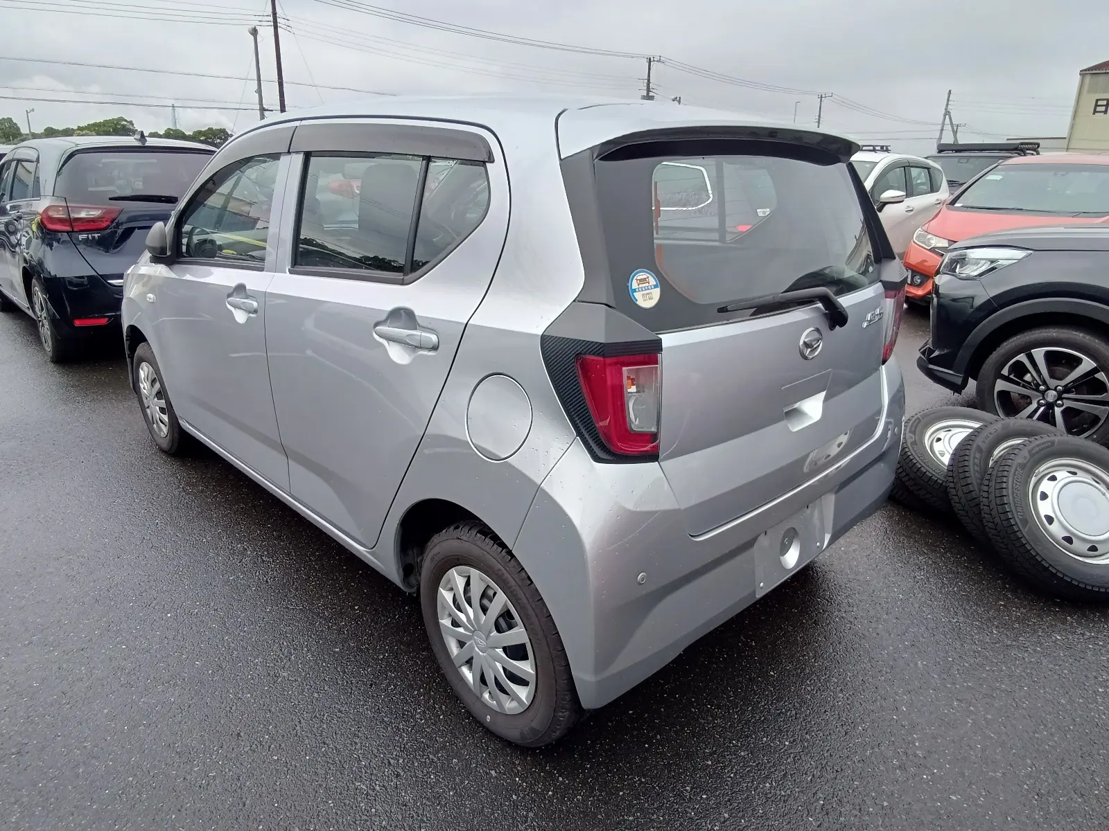 Daihatsu MIRA E S, 2022