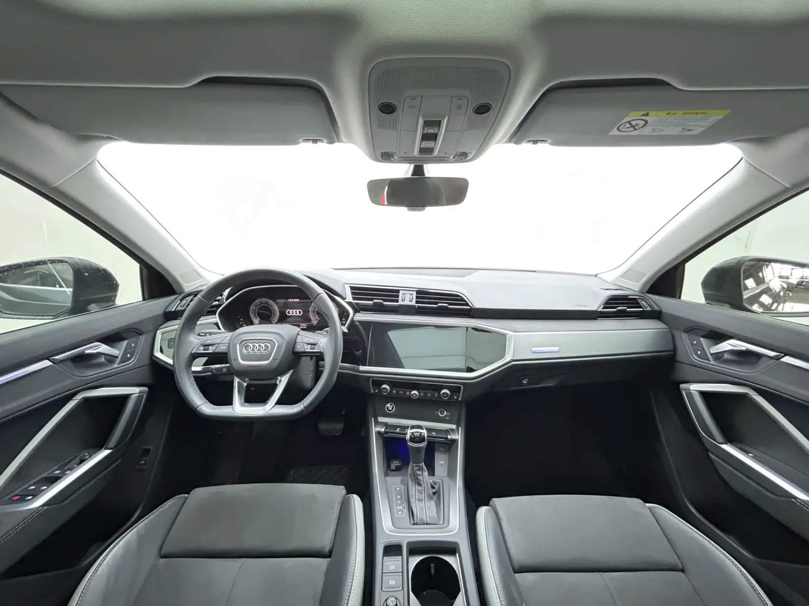 Audi Q3, 2022
