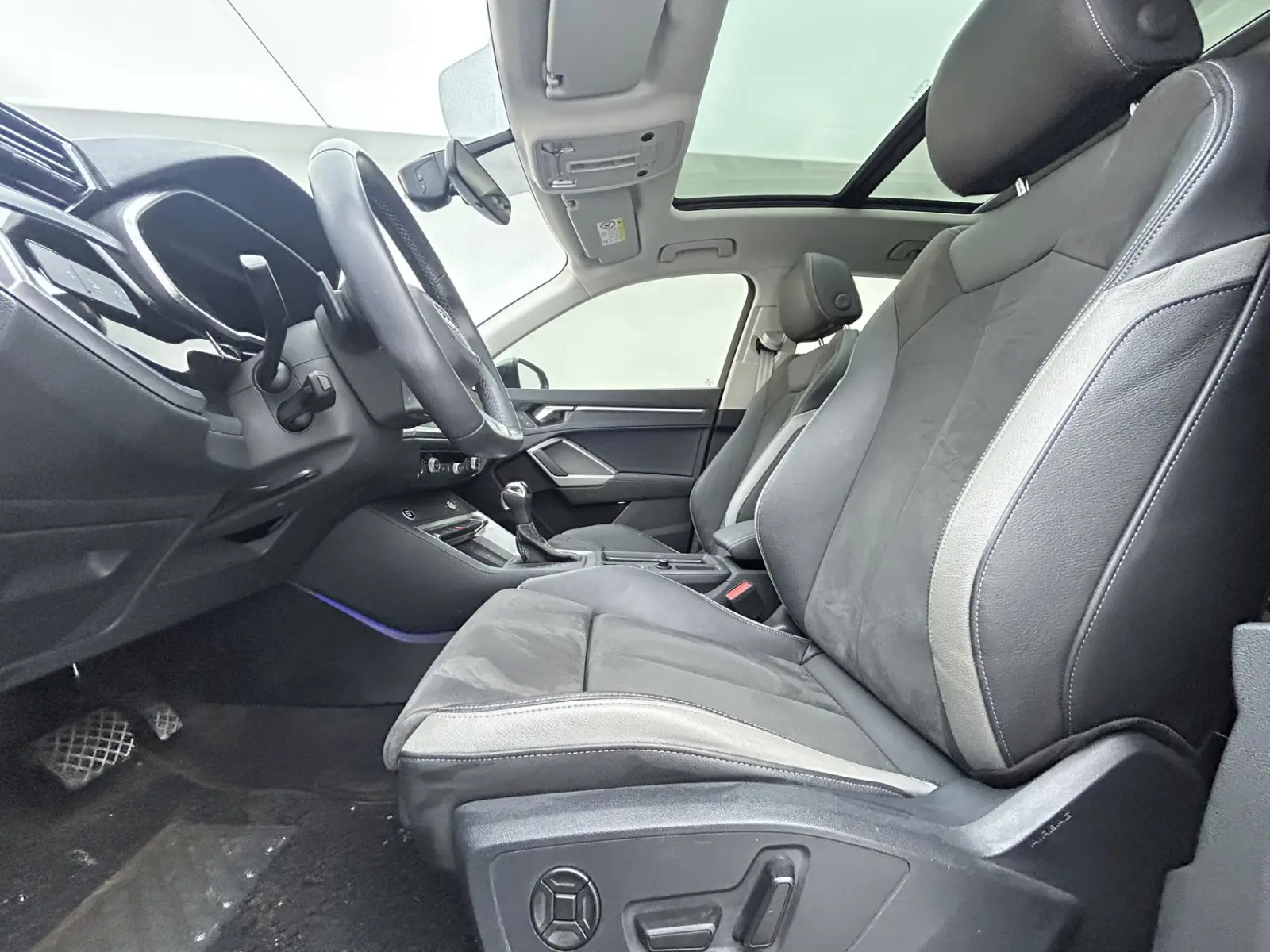 Audi Q3, 2022