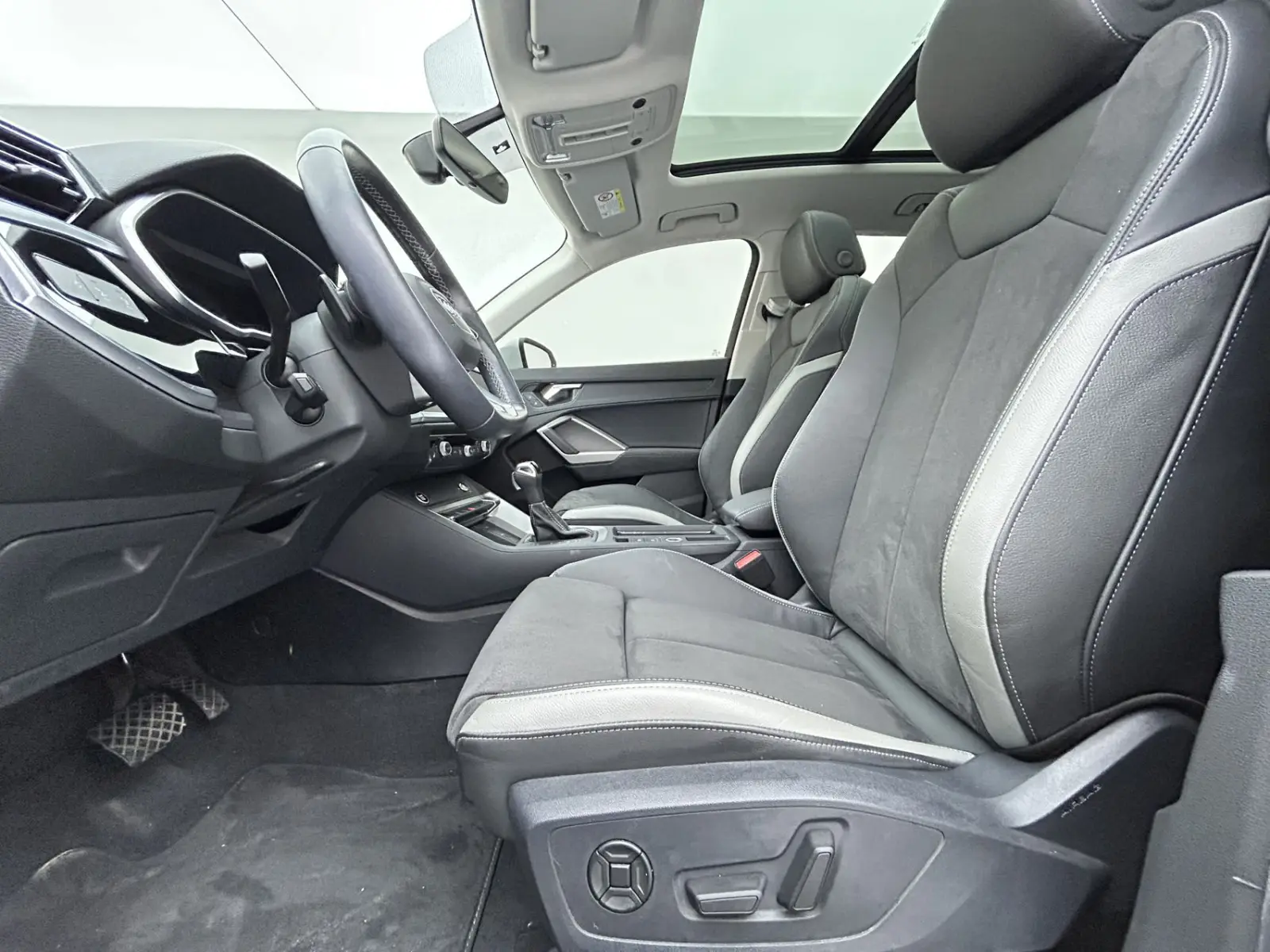 Audi Q3, 2022