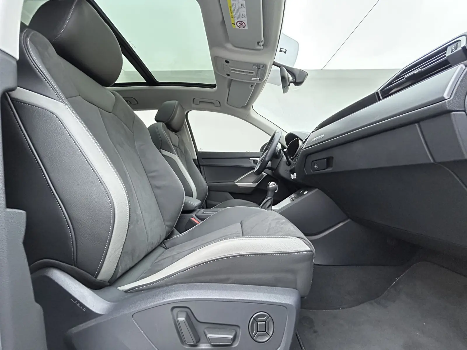 Audi Q3, 2022