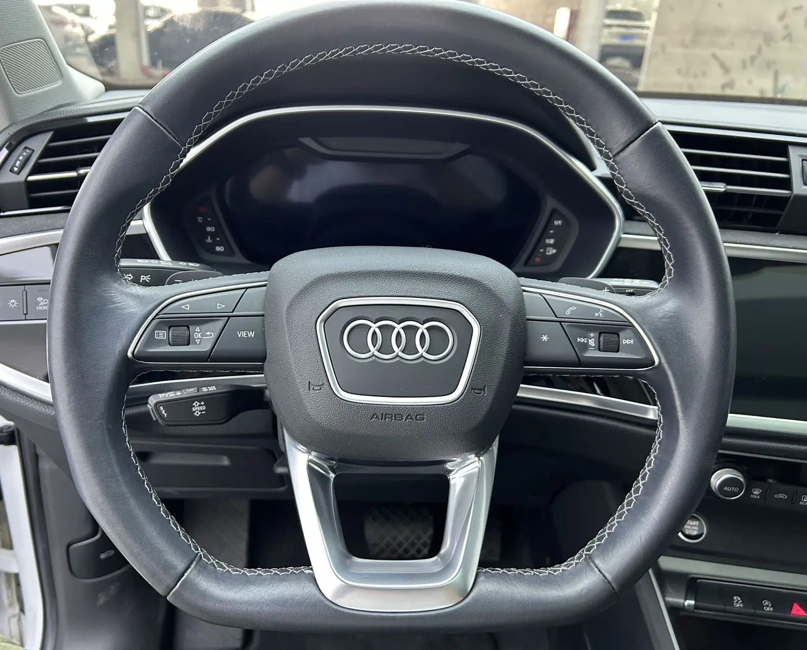 Audi Q3, 2022