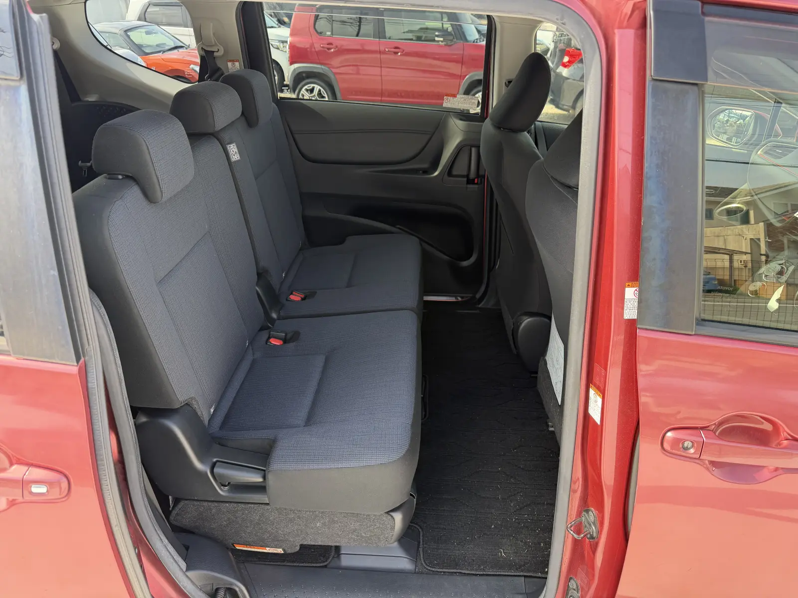 Toyota Sienta, 2017
