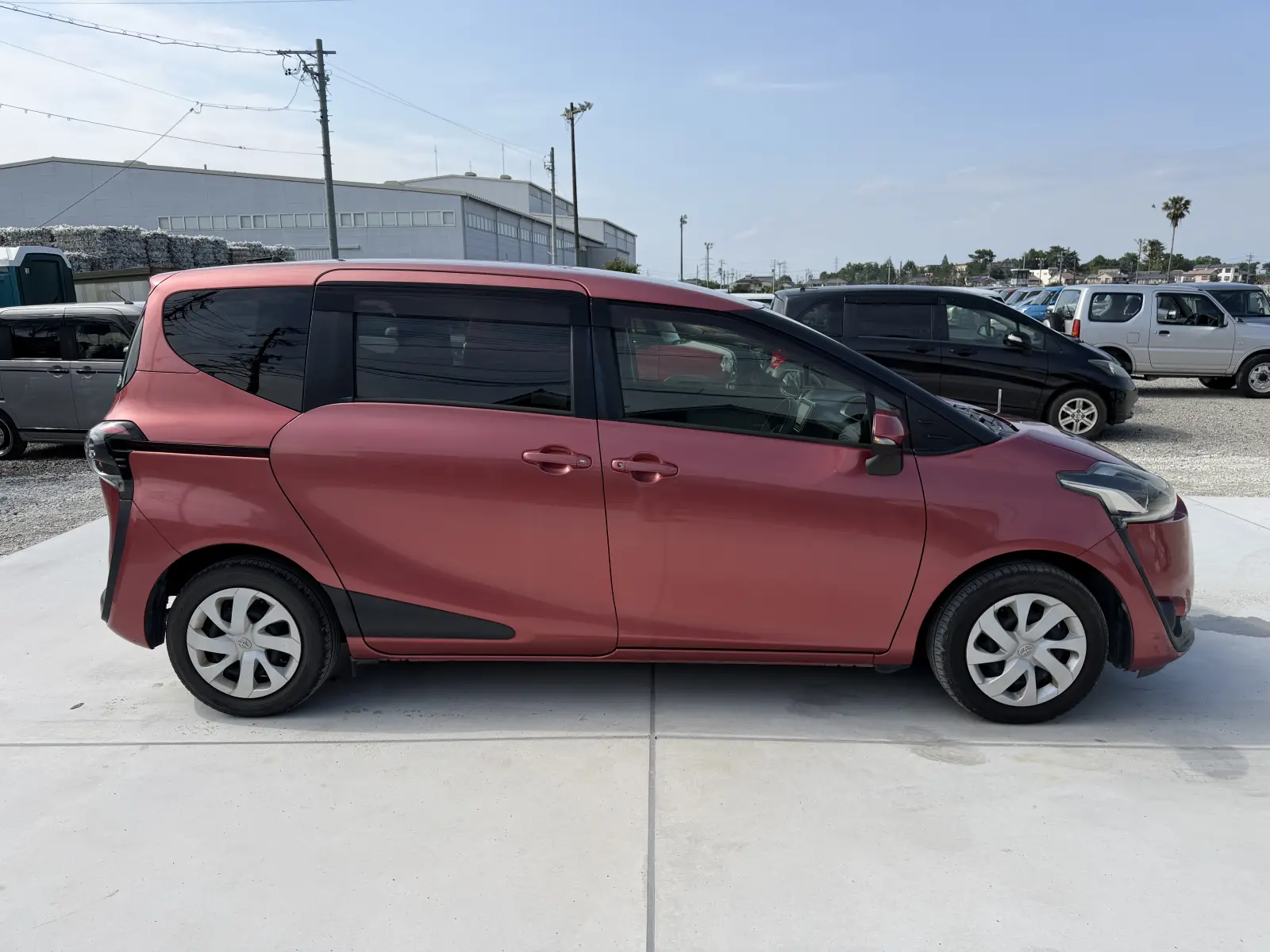 Toyota Sienta, 2017
