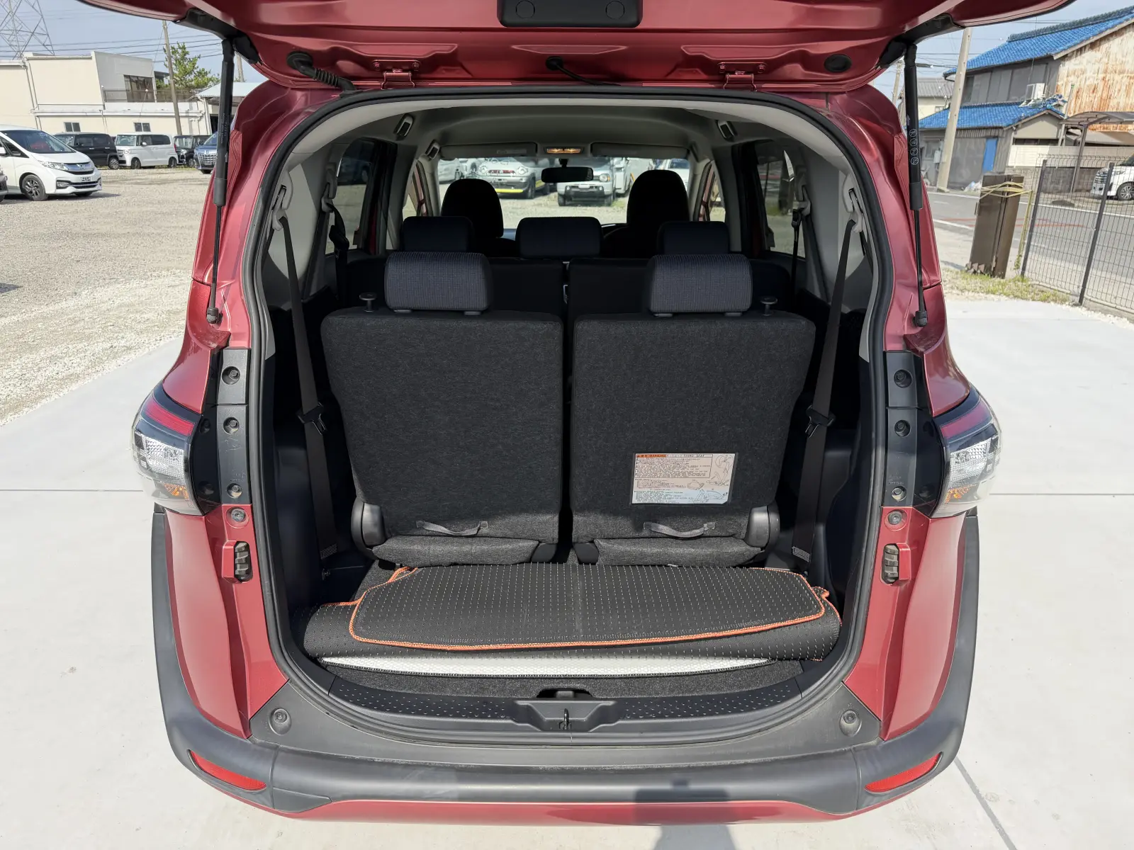 Toyota Sienta, 2017