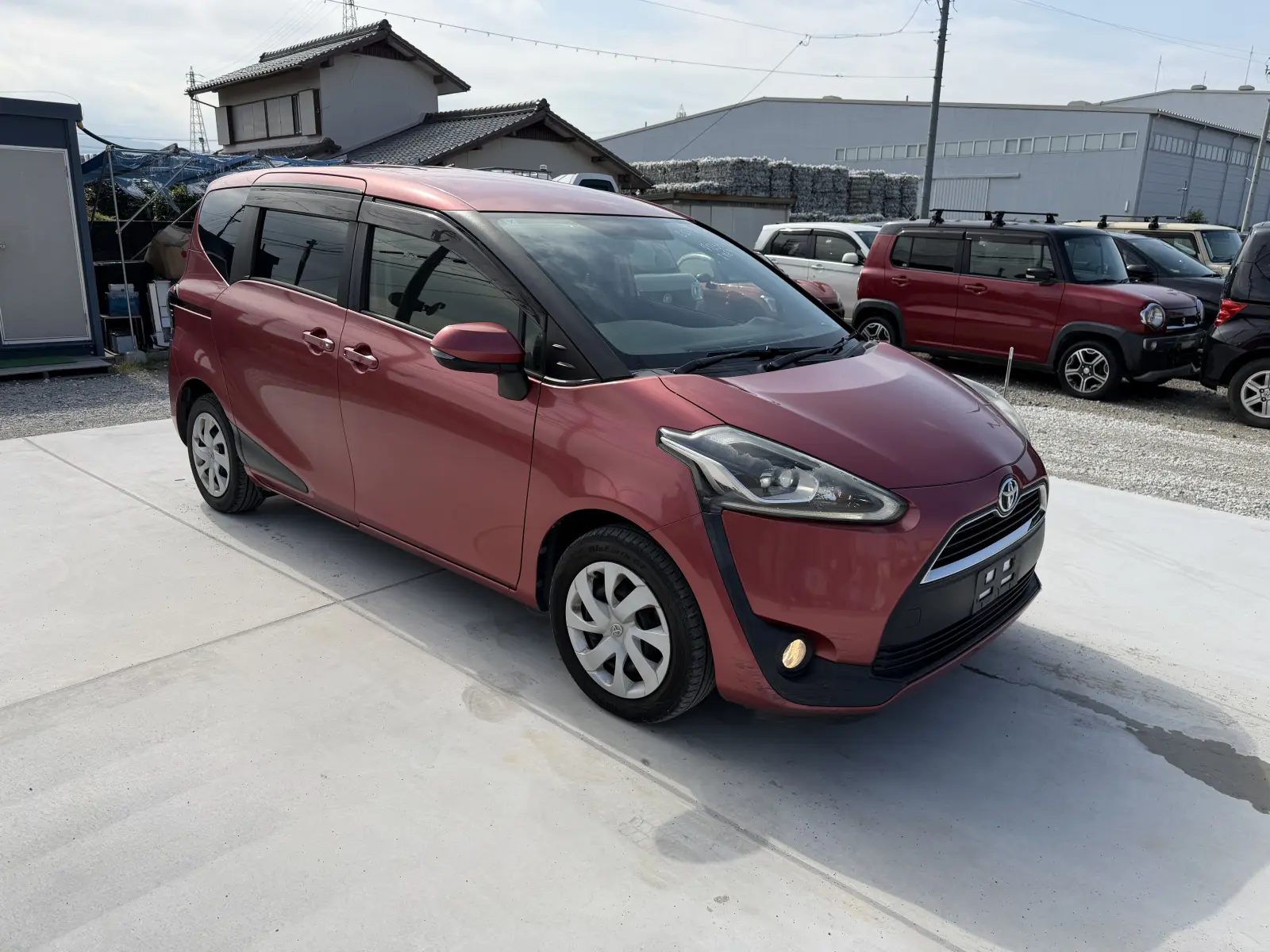 Toyota Sienta, 2017