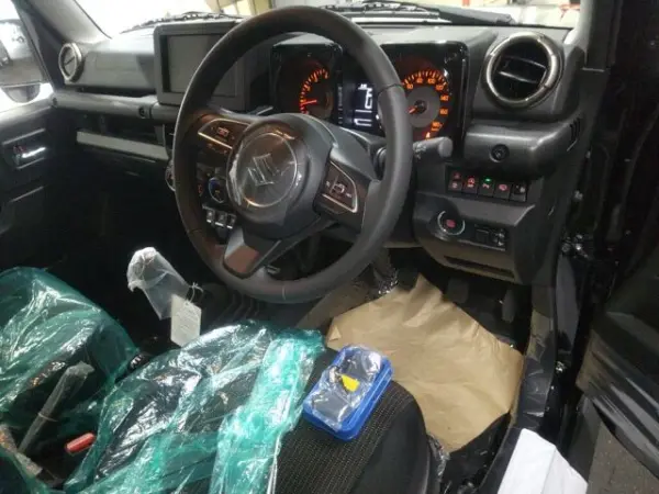 Suzuki JIMNY NOMADE, 2026