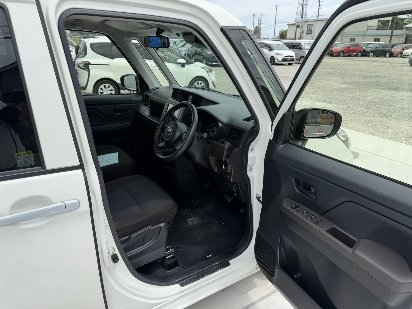 Toyota Roomy, 2021