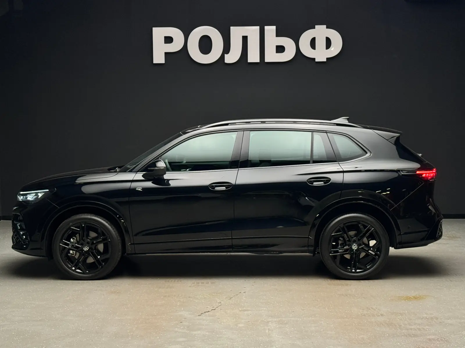 Volkswagen Tiguan L 2026 4