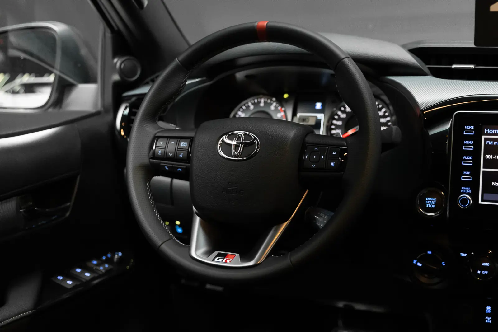 Toyota Hilux 2025 29