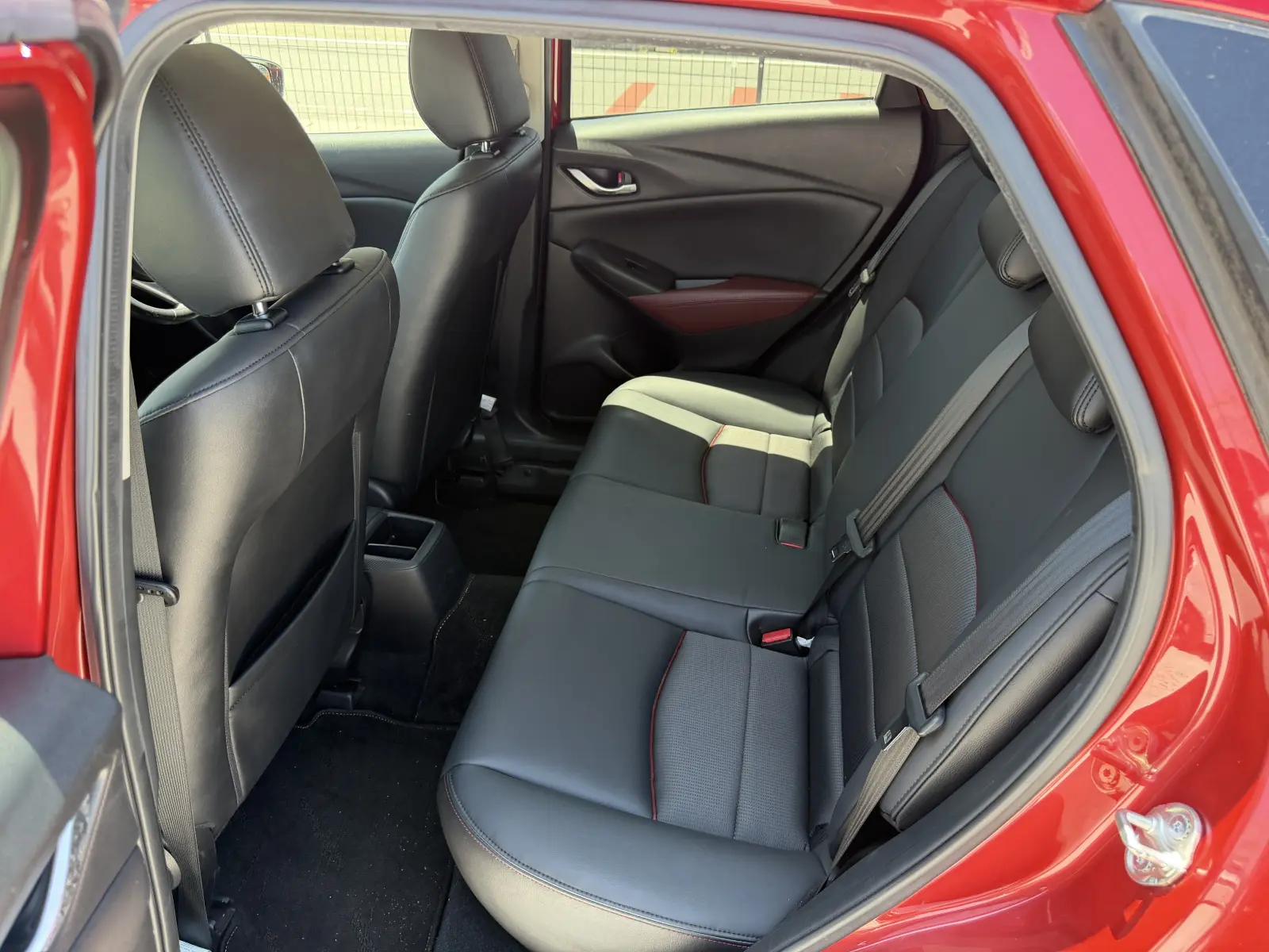 Mazda CX-3, 2015