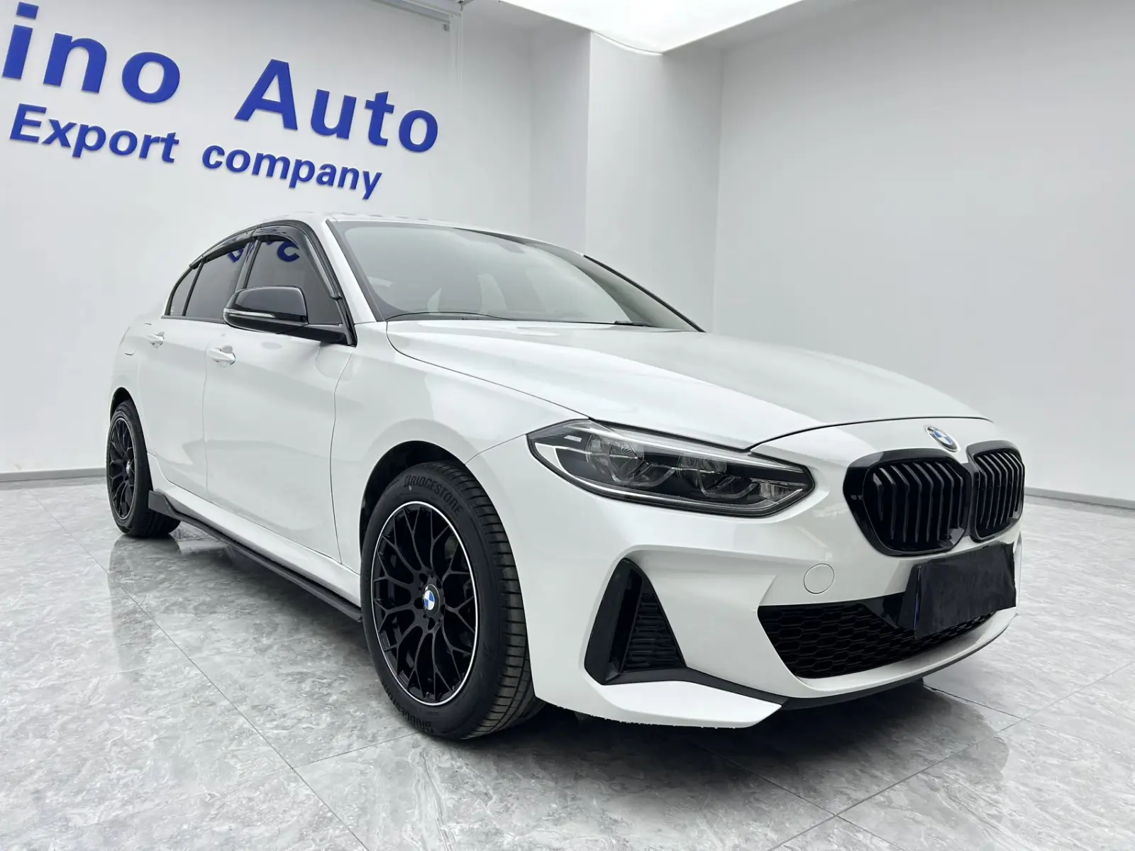 BMW 120i, 2022