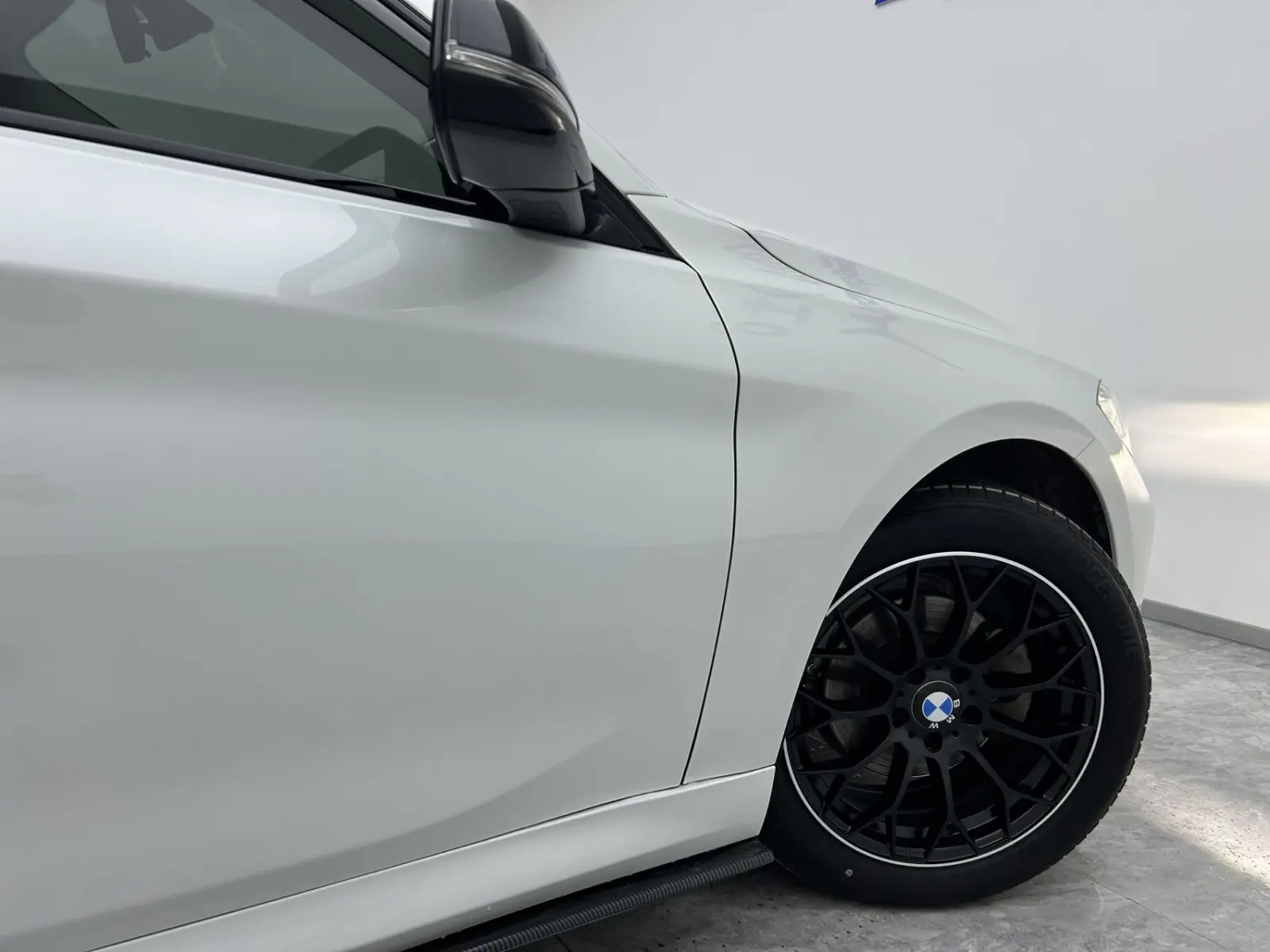BMW 120i, 2022