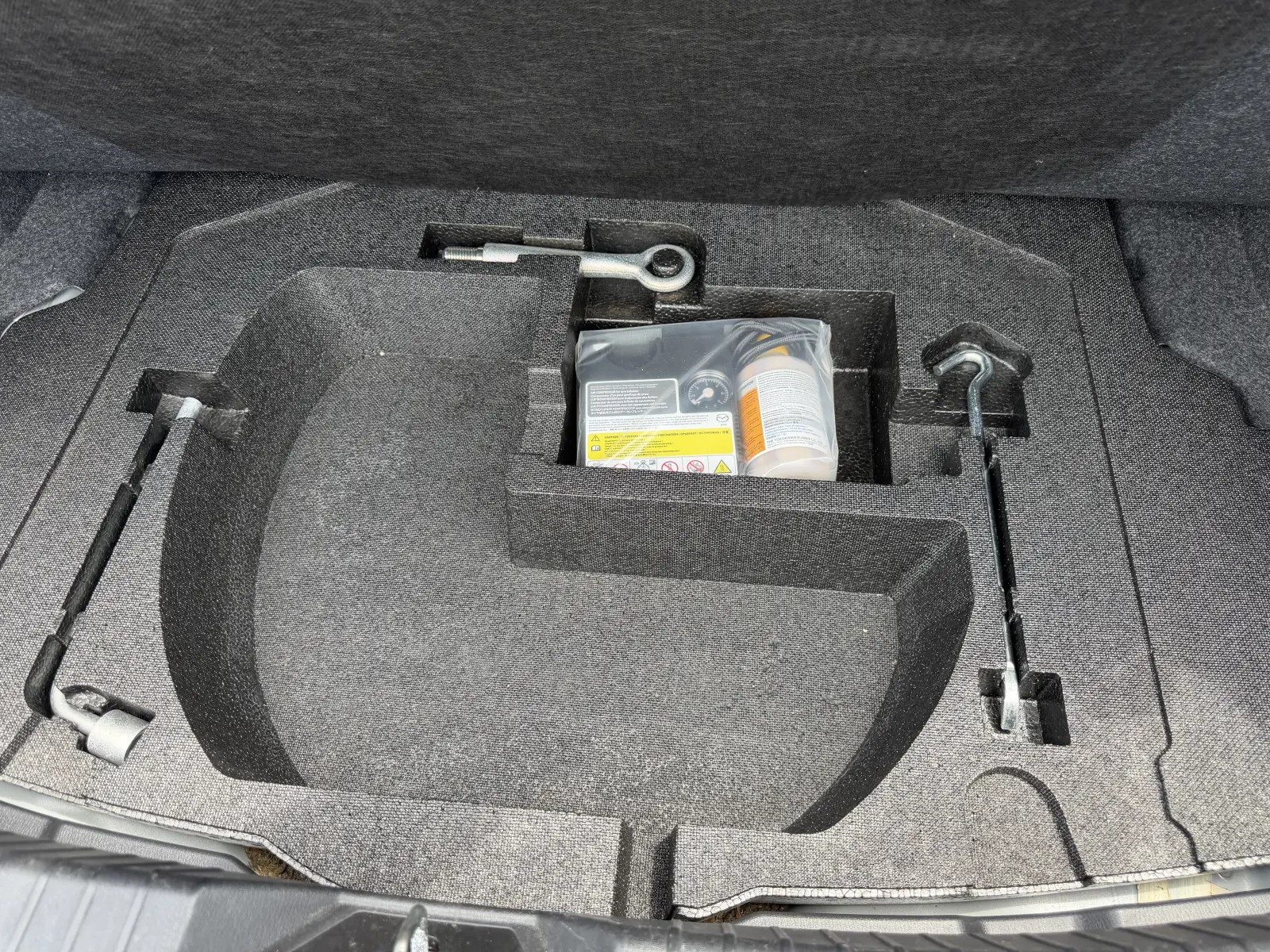 Mazda Axela, 2014