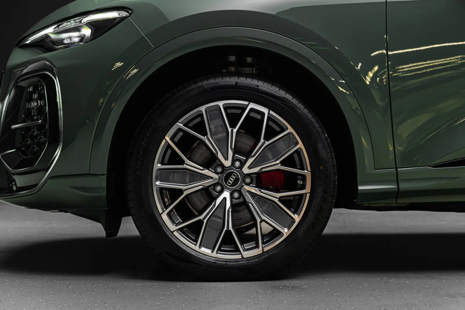 Audi Q5L 2025 13